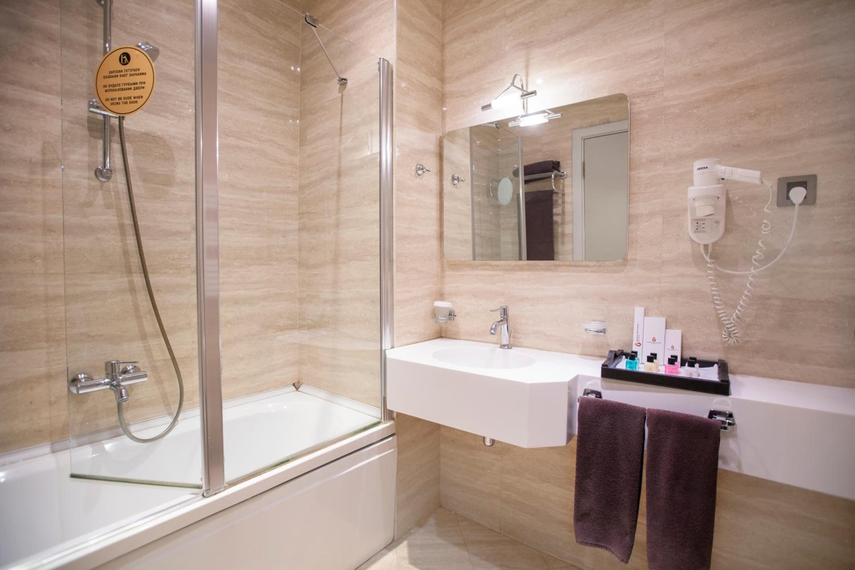 Villa photo 3