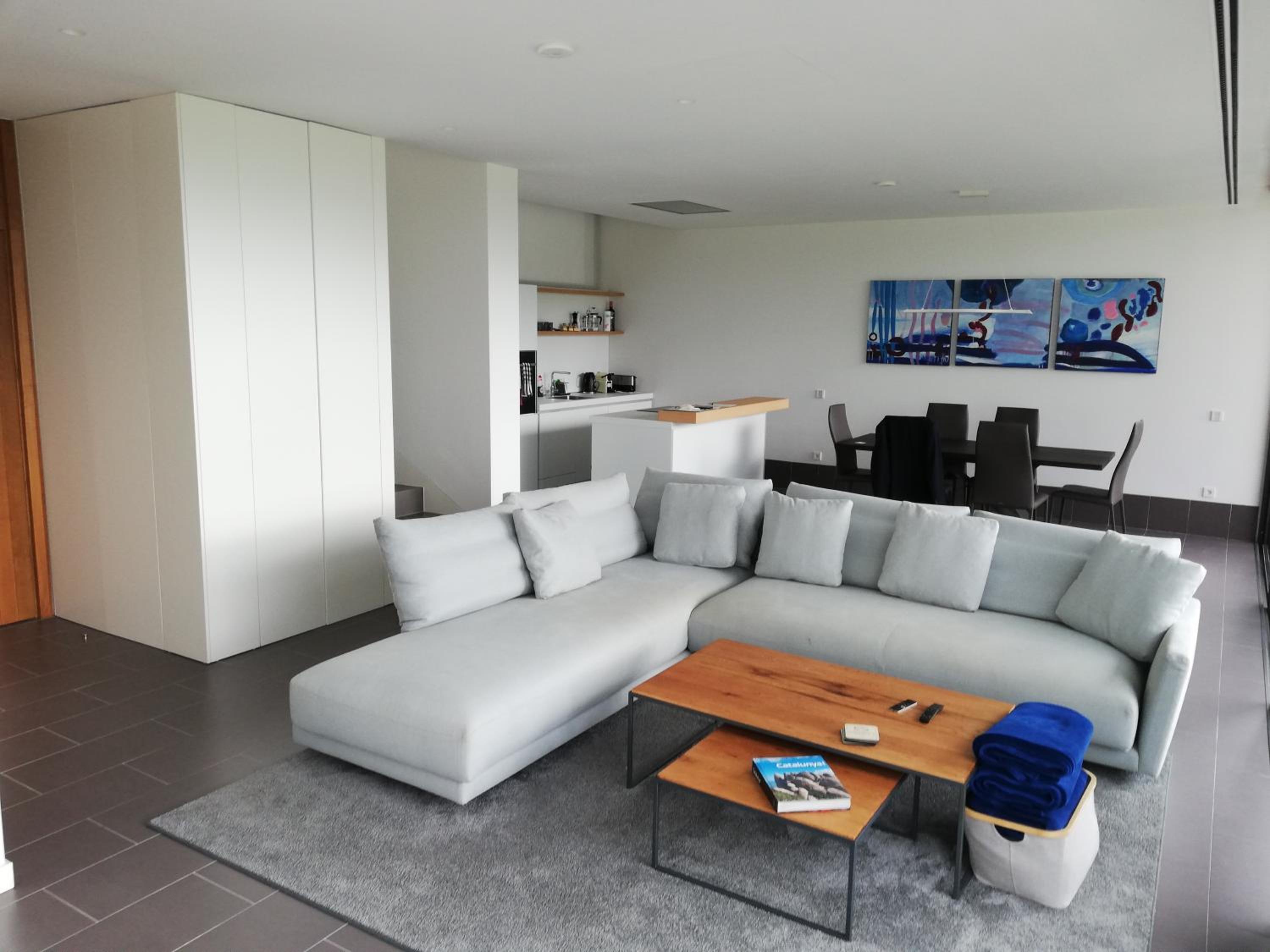 Three-Bedroom House photo 2