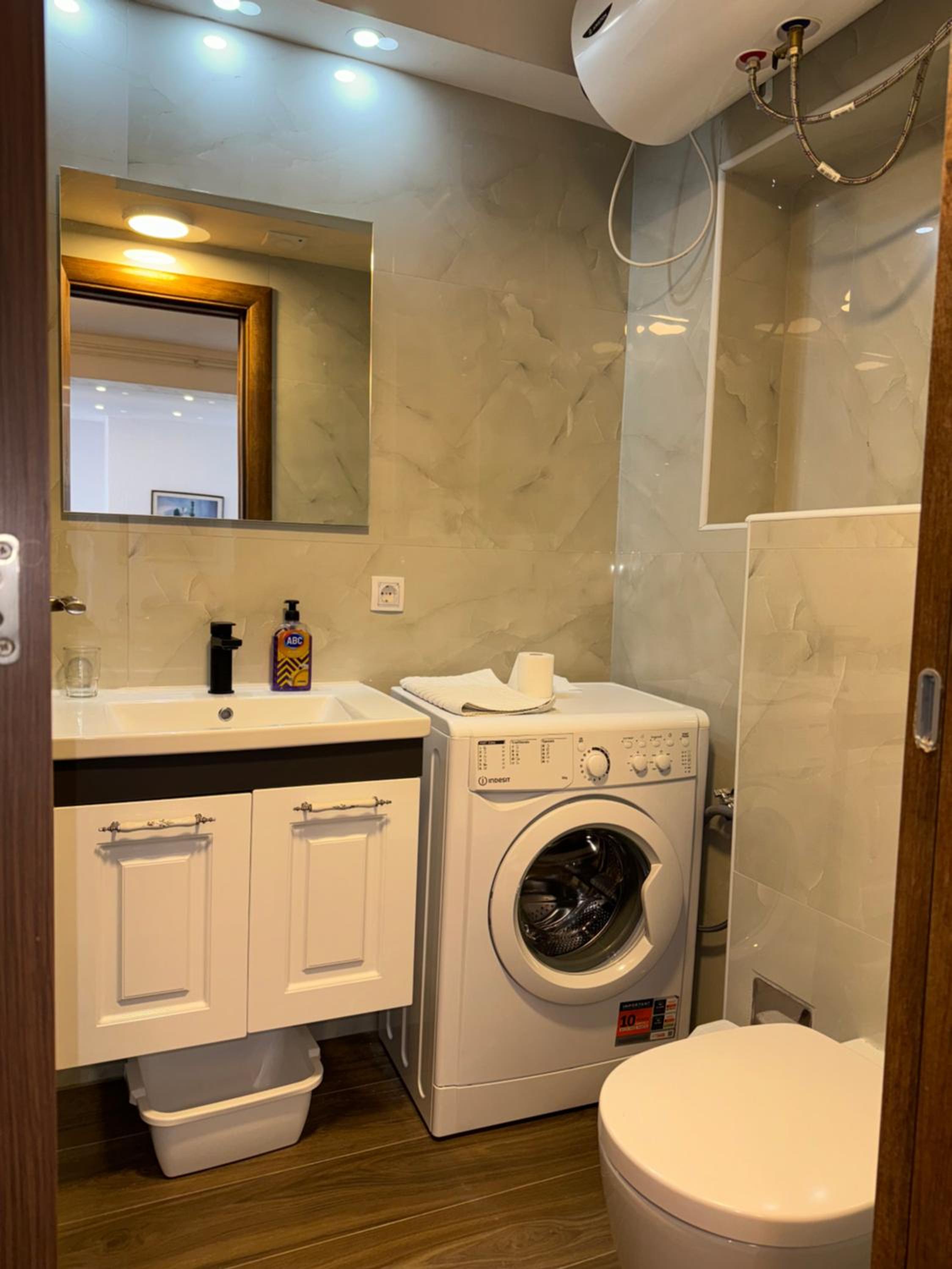 Two-Bedroom Family Apartment - Photo 3