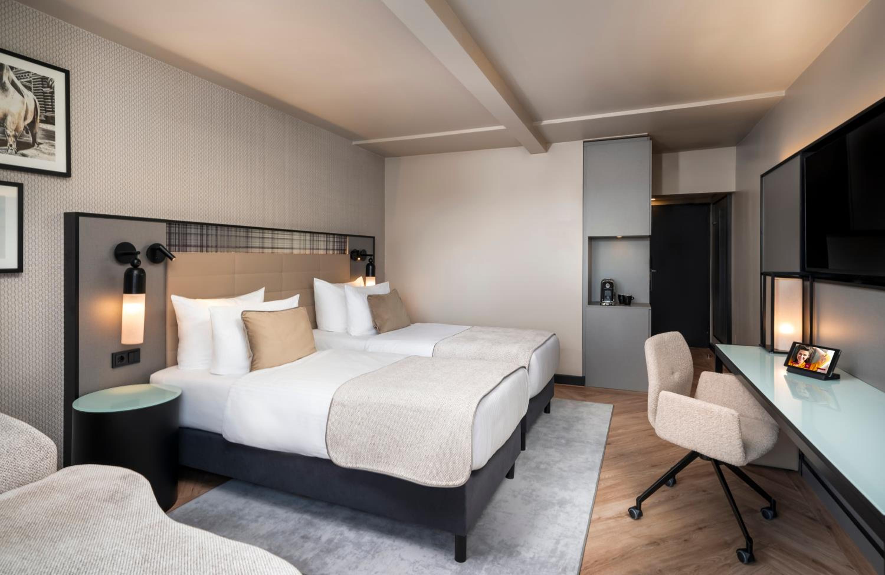 Superior Twin Room photo 3