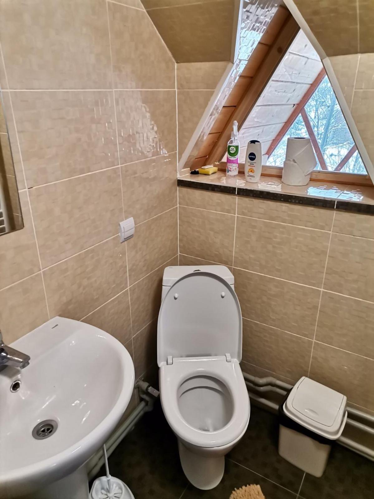 Double Room with Private Bathroom photo 3