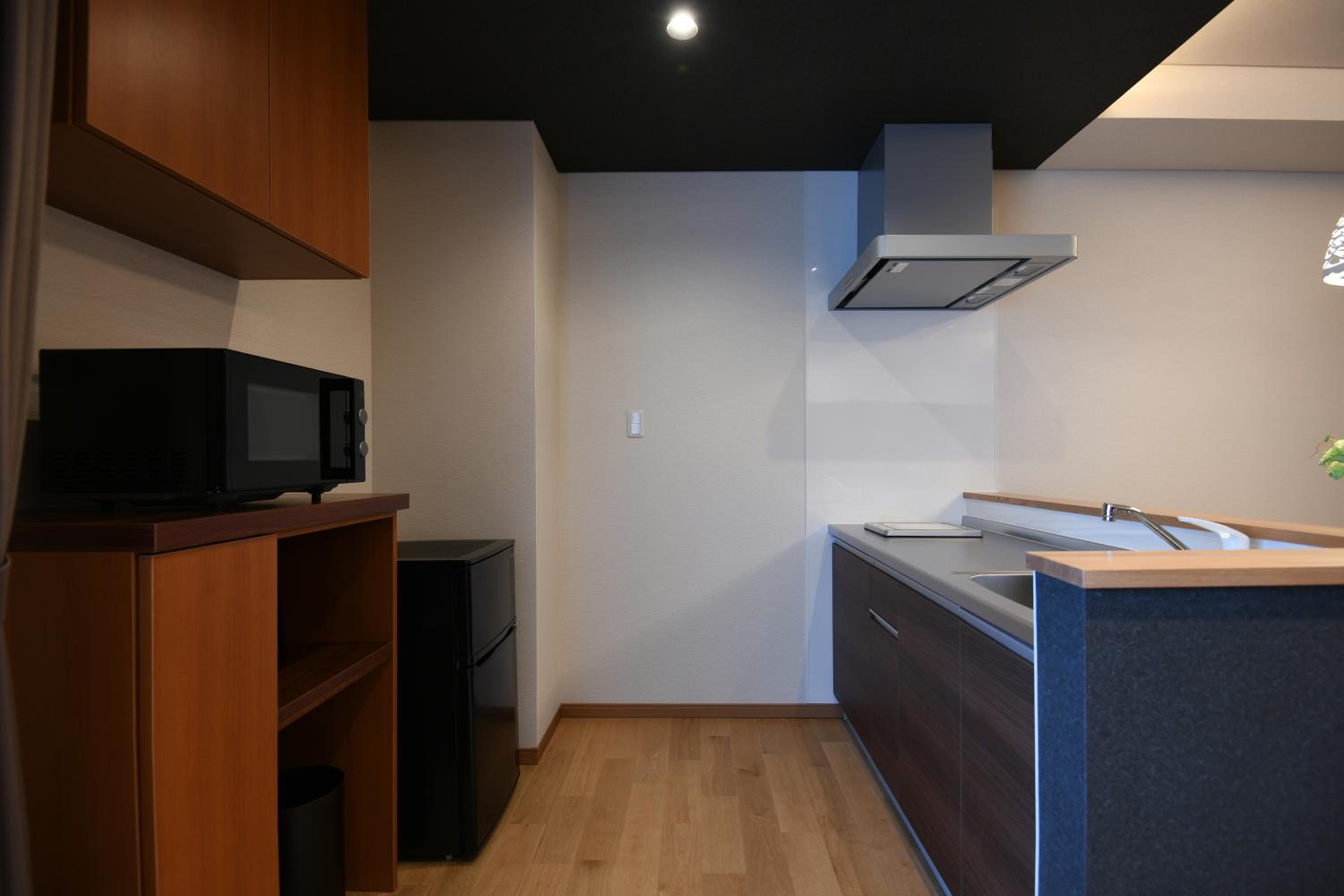 Suite with Lake View - Annex - Photo 9