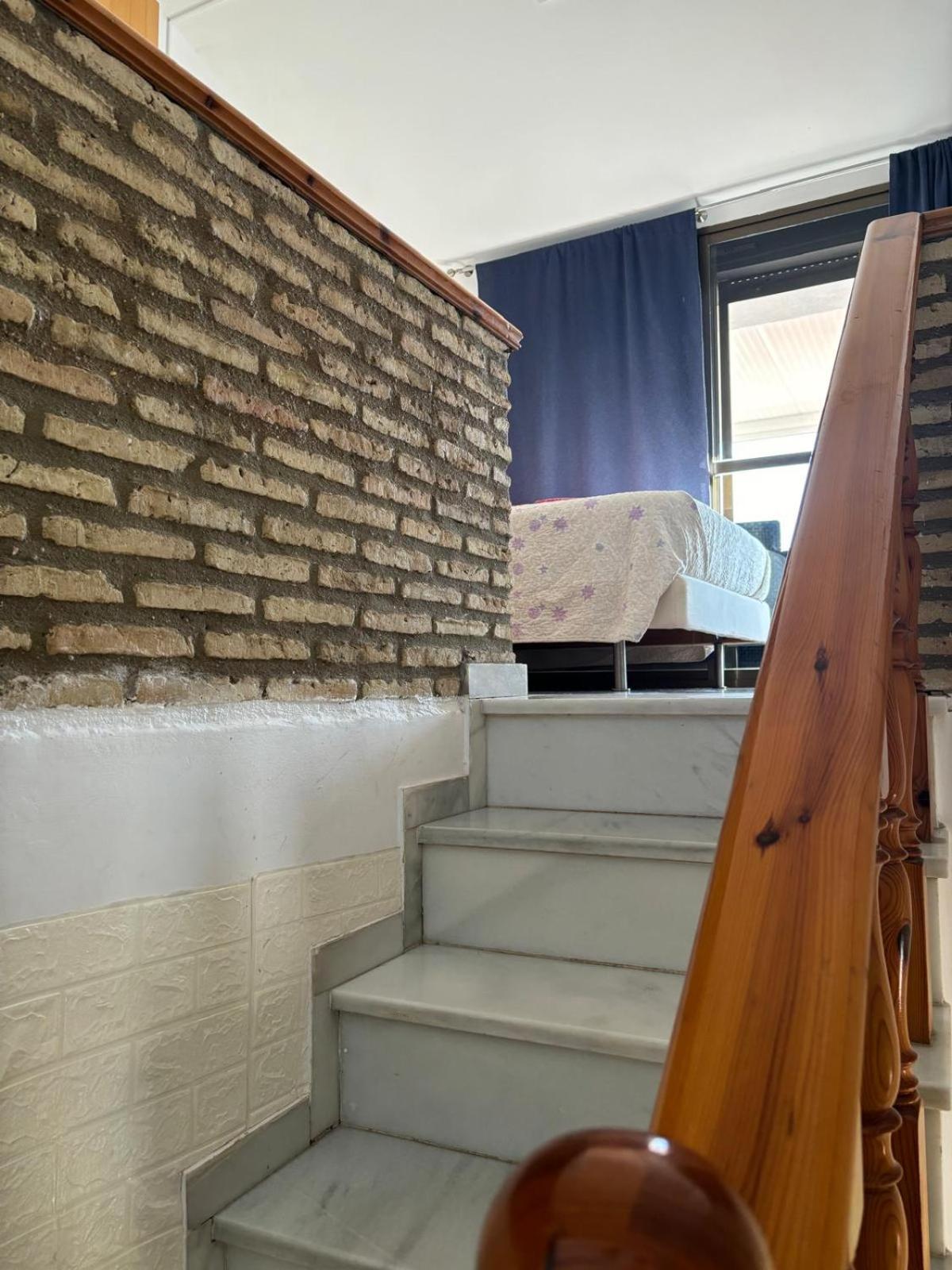 Apartamento Dúplex con Terraza y Vista al Mar en piso alto con estacionamiento