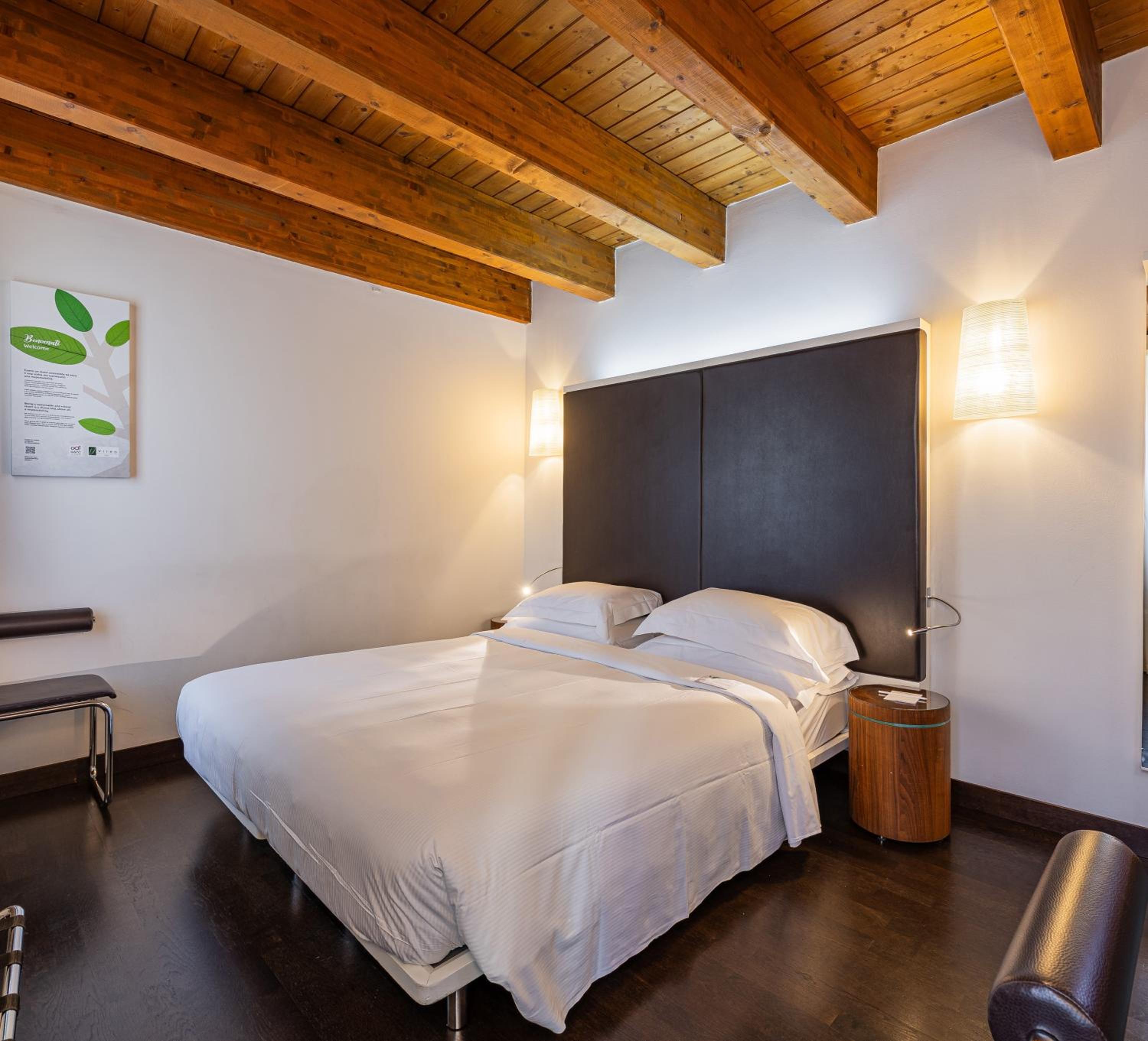 Superior Double Room - Photo 1