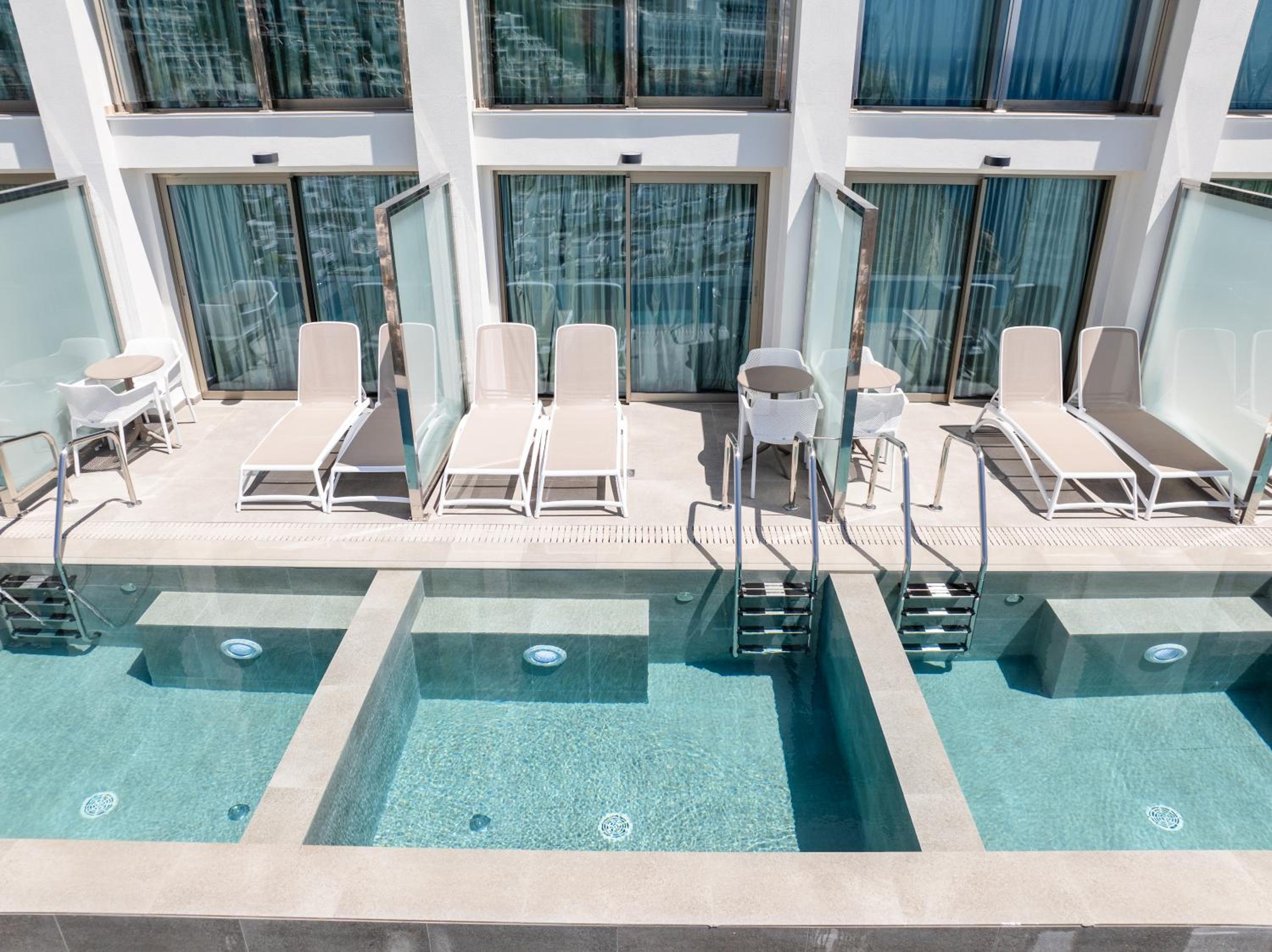 Duplex Superior Double Room with Private Pool ( 1 Adult) (+18)
