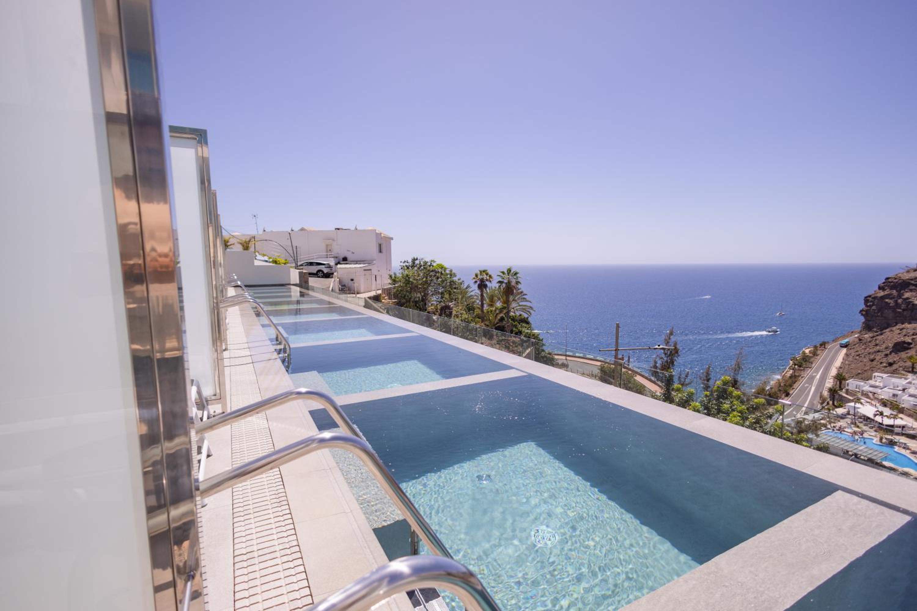 Duplex Superior Double Room with Private Pool (2 Adults) (+18)