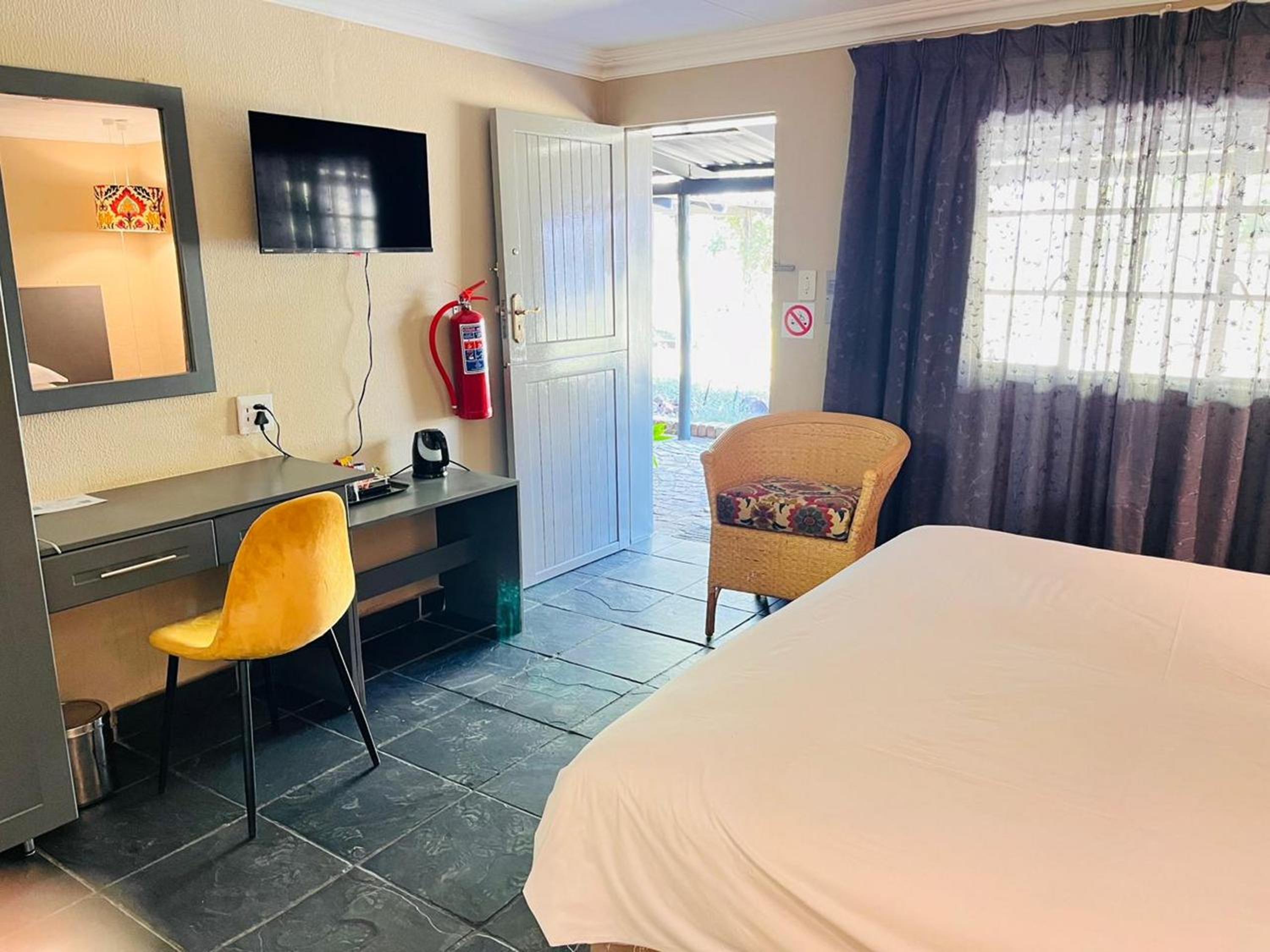 Basic Room - Photo 2