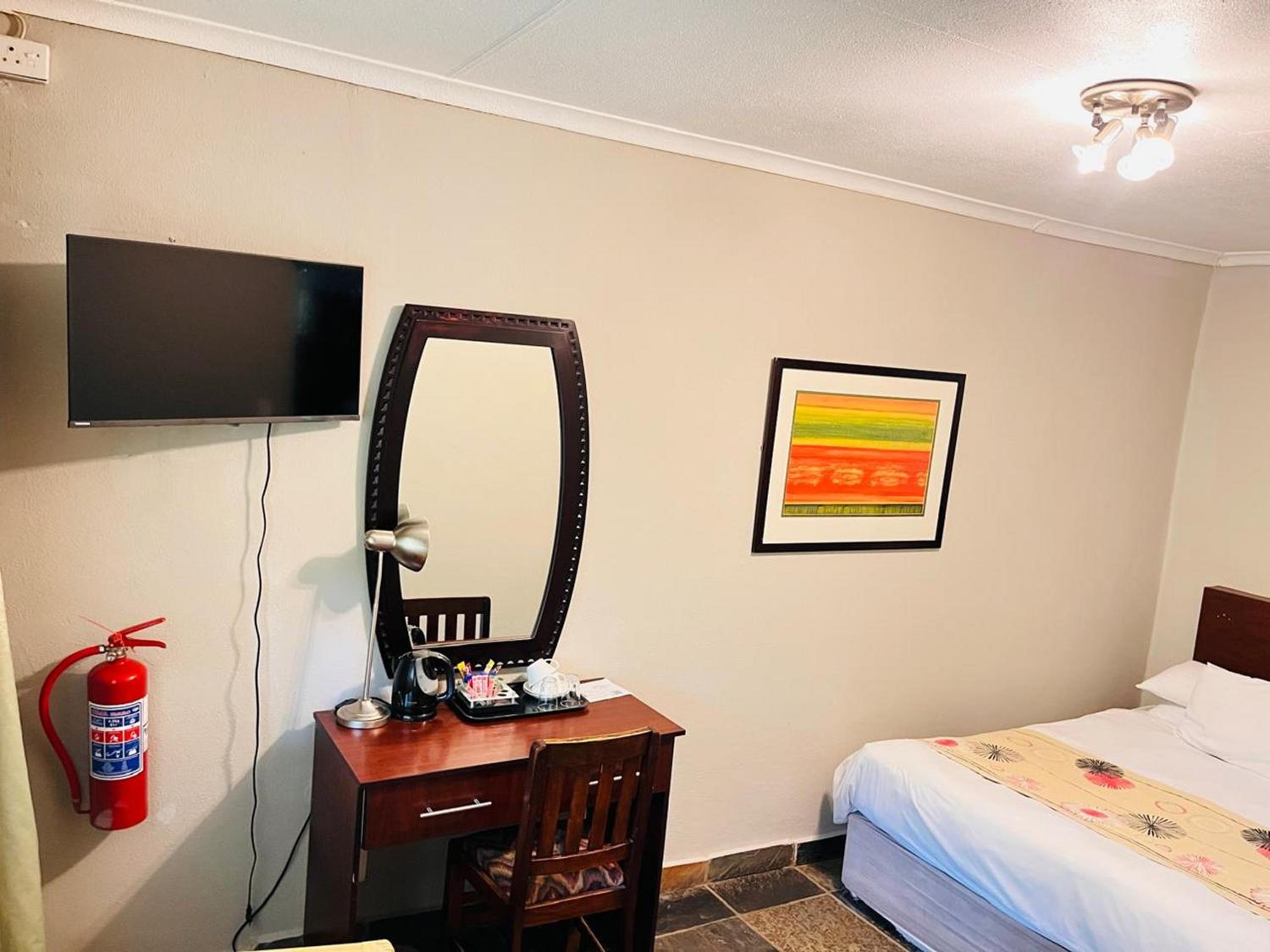 Basic Room - Photo 8