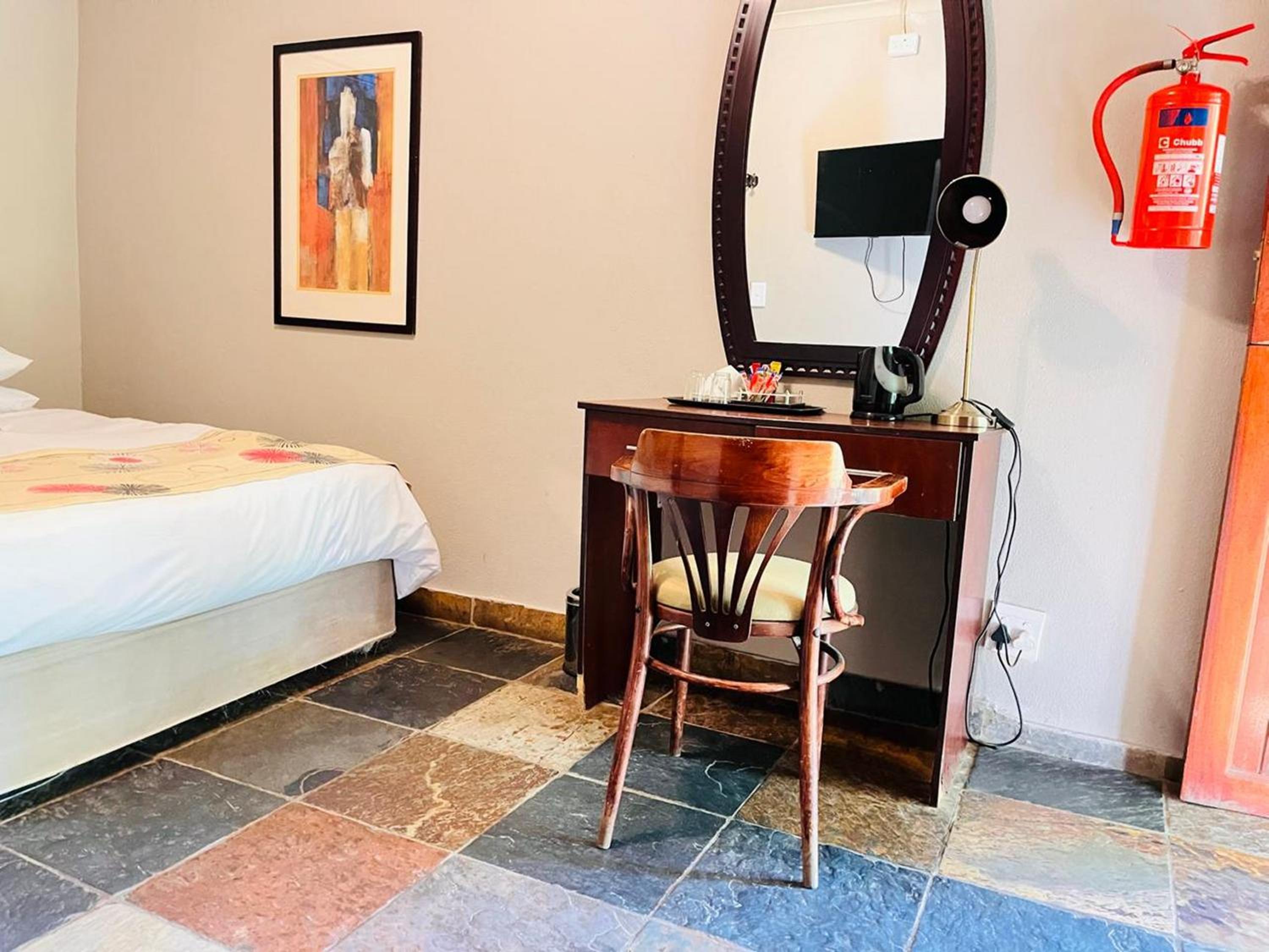 Basic Room - Photo 17