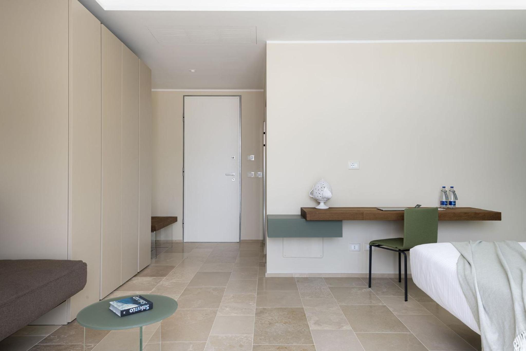 Junior Suite with Terrace or Patio - Photo 9