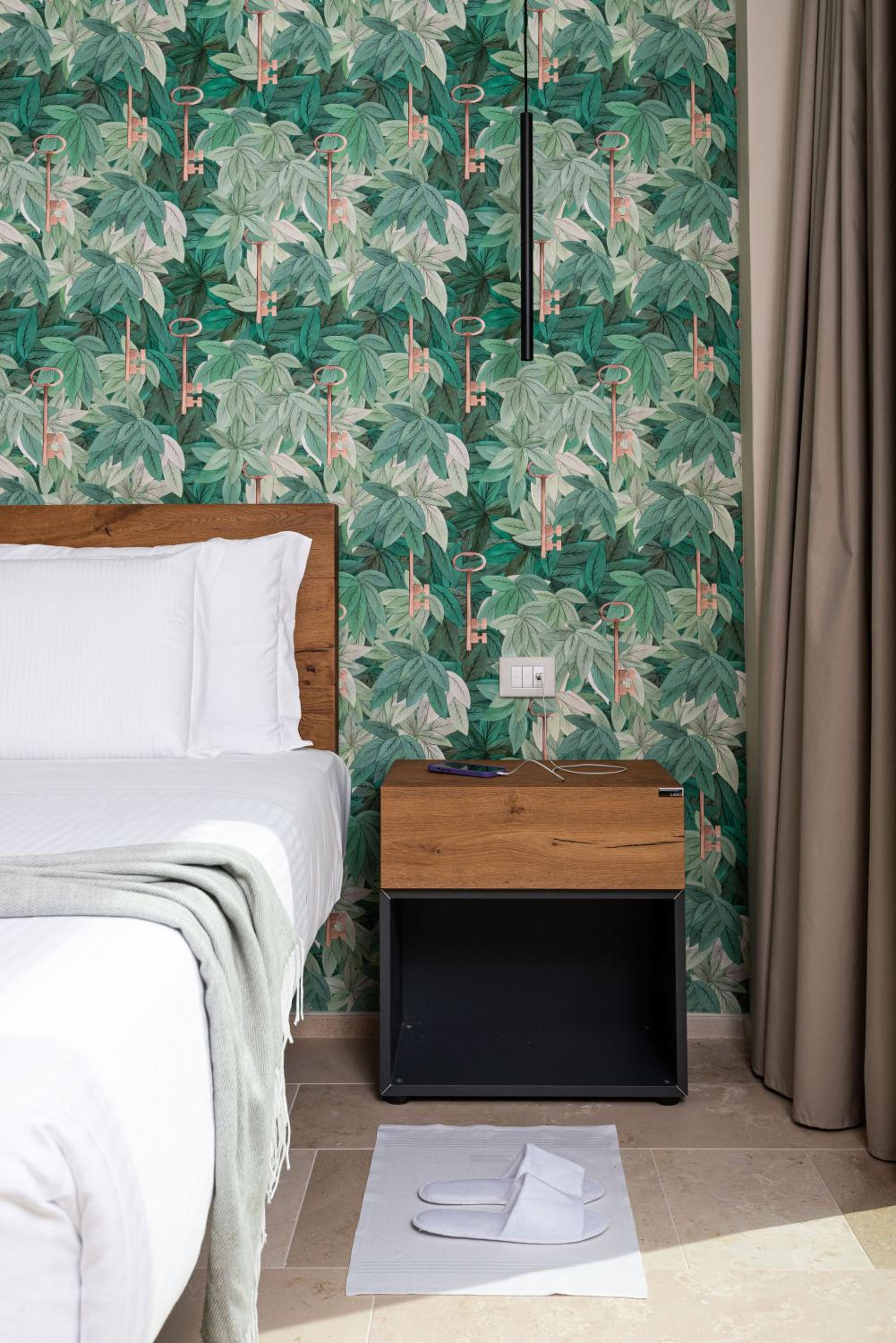 Deluxe Room - Photo 6