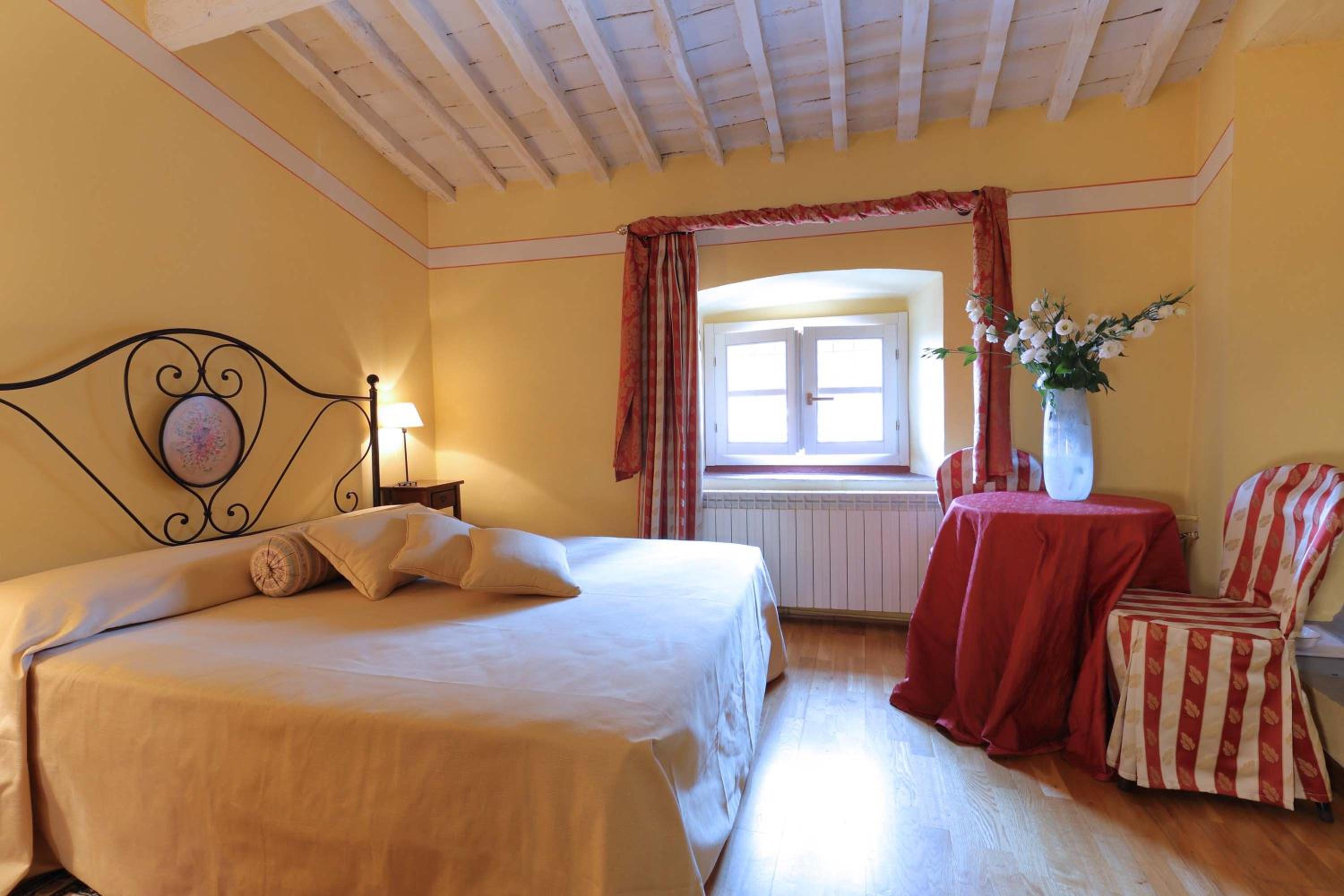 Double Room - Photo 1