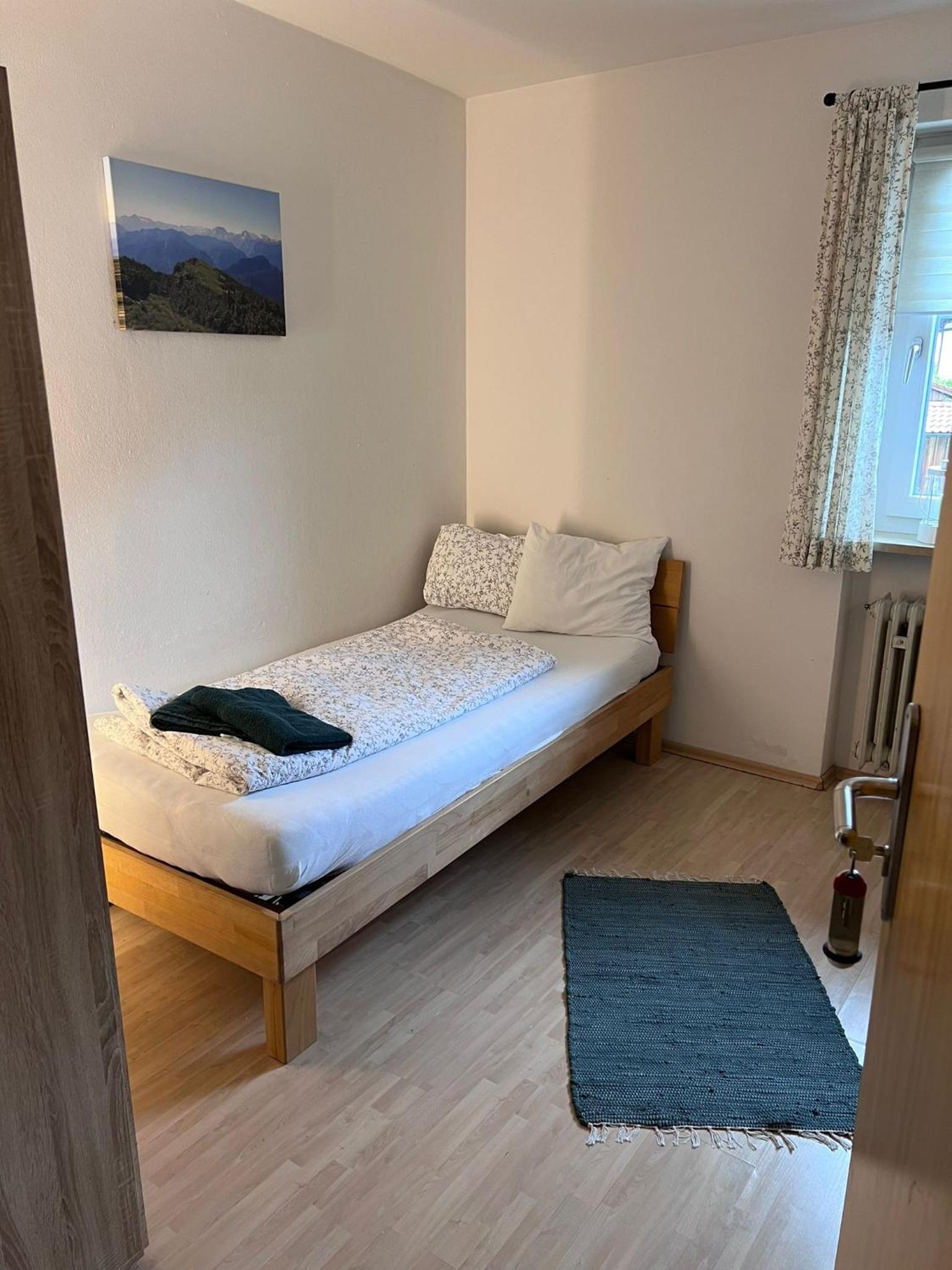 Budget Single Room photo 3