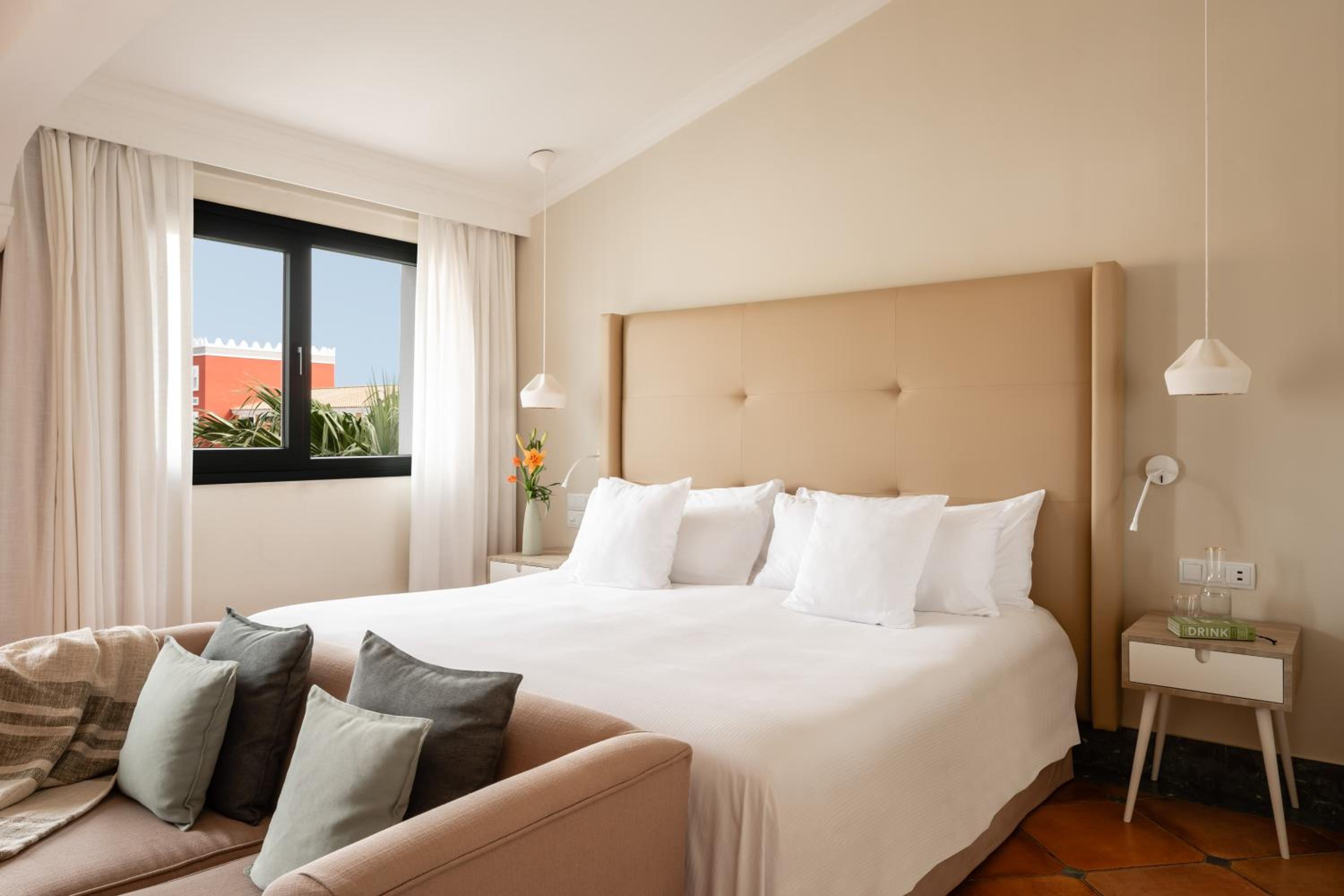Premium Room Ocean View - Photo 5