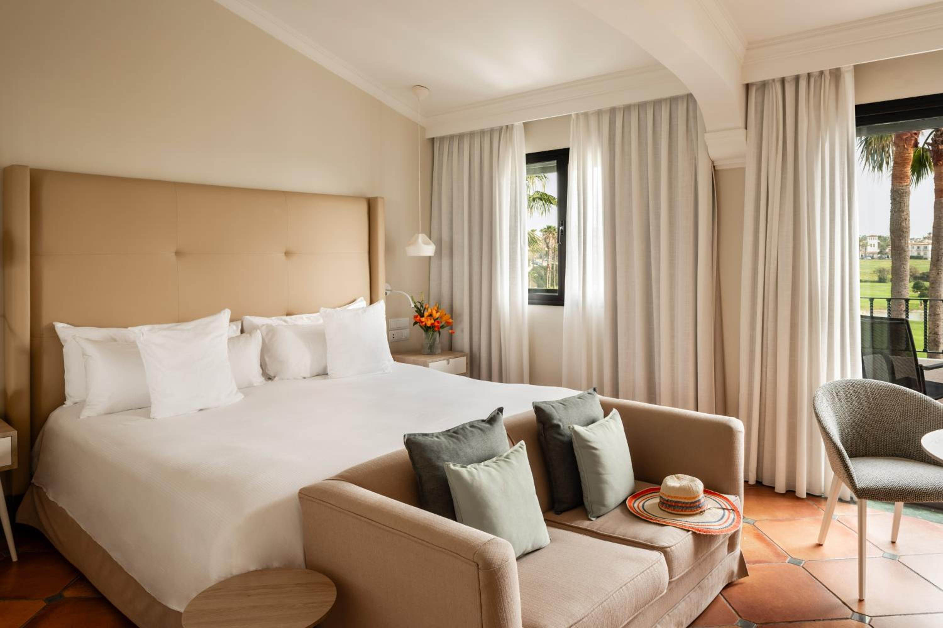 Premium Room Golf View - Photo 7