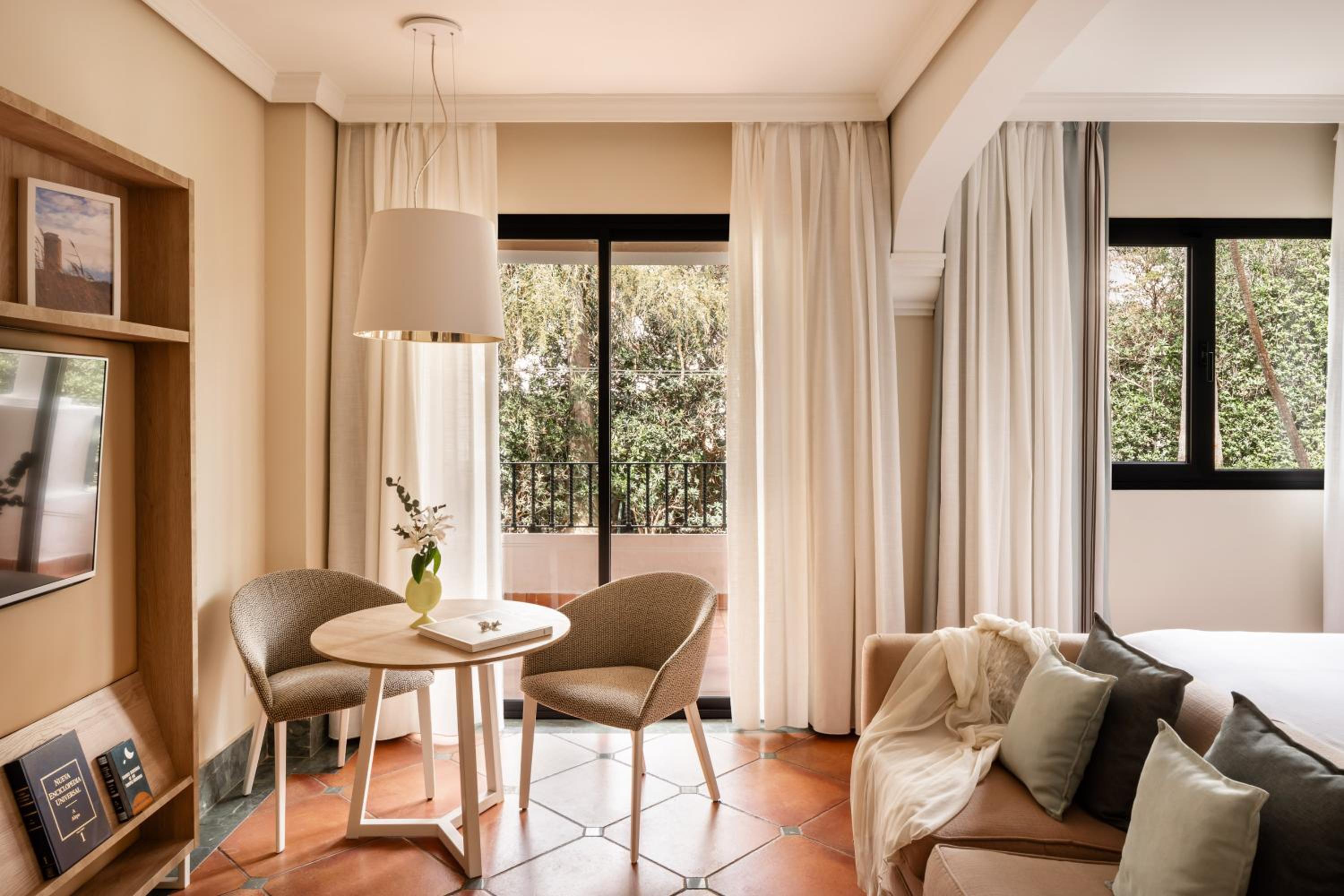 Premium Room - Photo 3