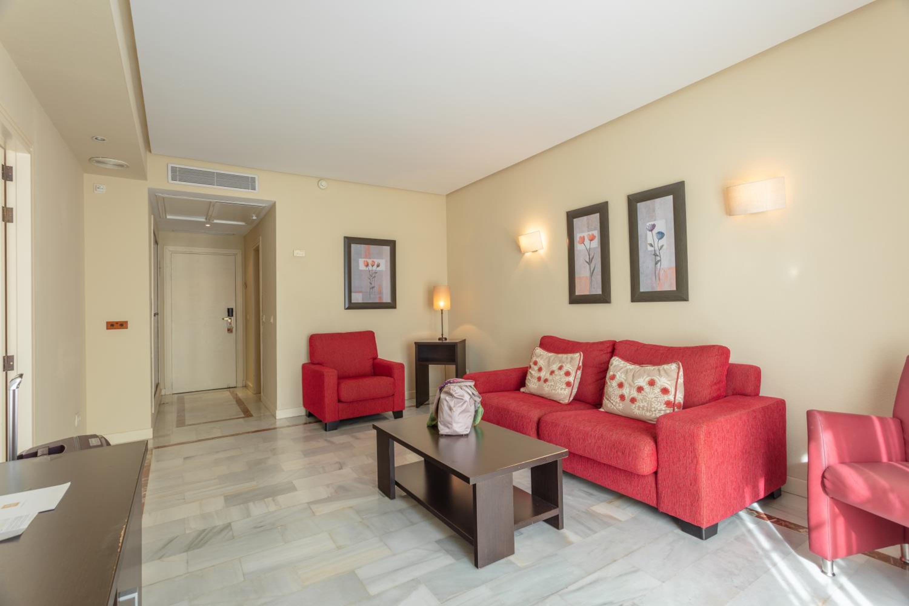 Junior Suite - Photo 6