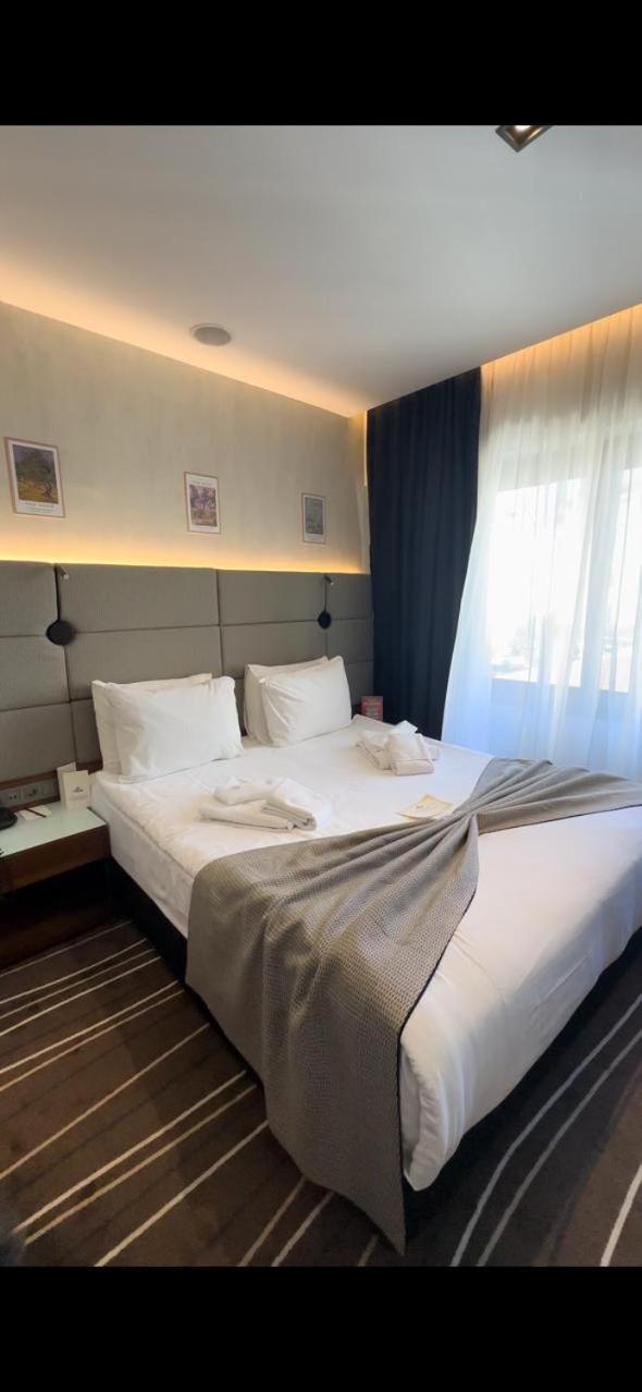 Available room