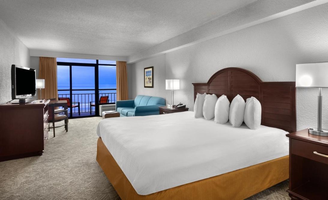 King Room with Sofa Bed and Balcony - Ocean Front/Non-Smoking