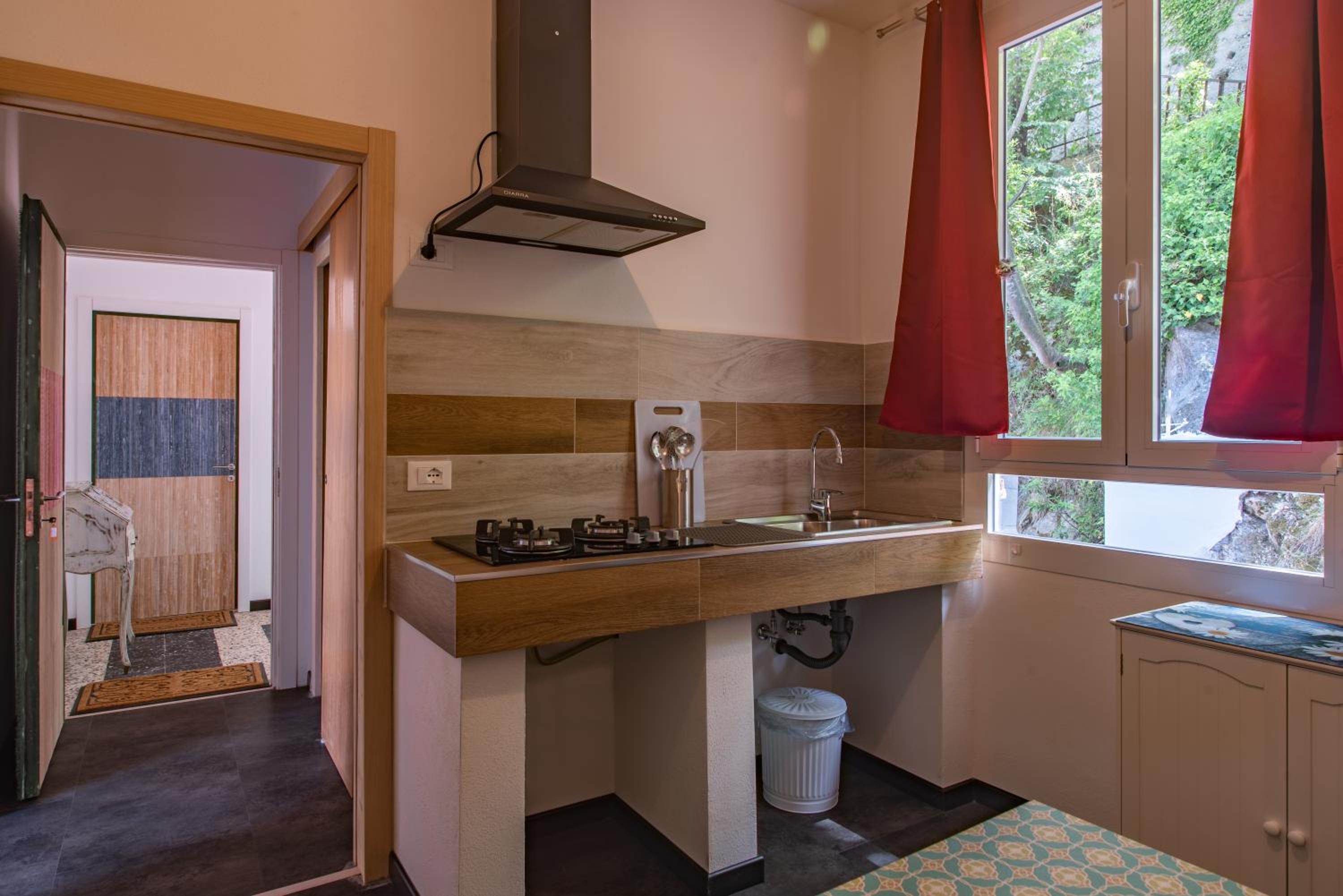 One-Bedroom Bungalow photo 2