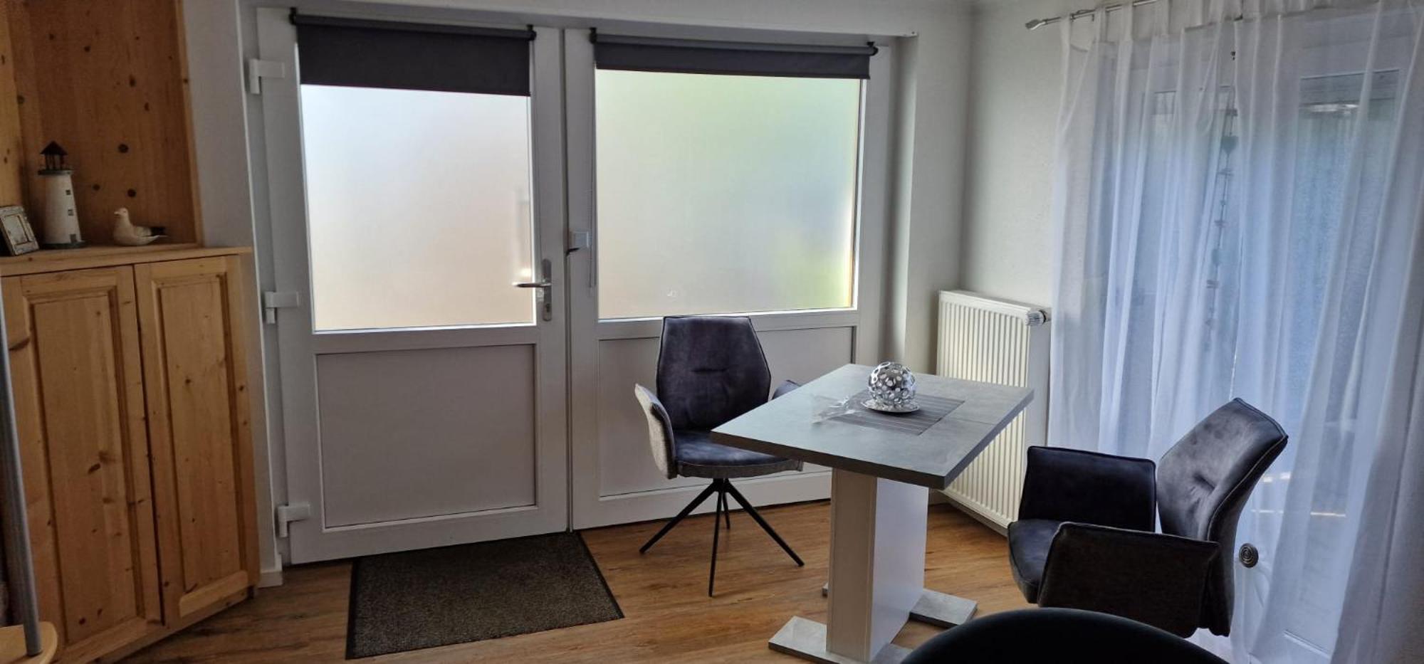 One-Bedroom Apartment photo 3