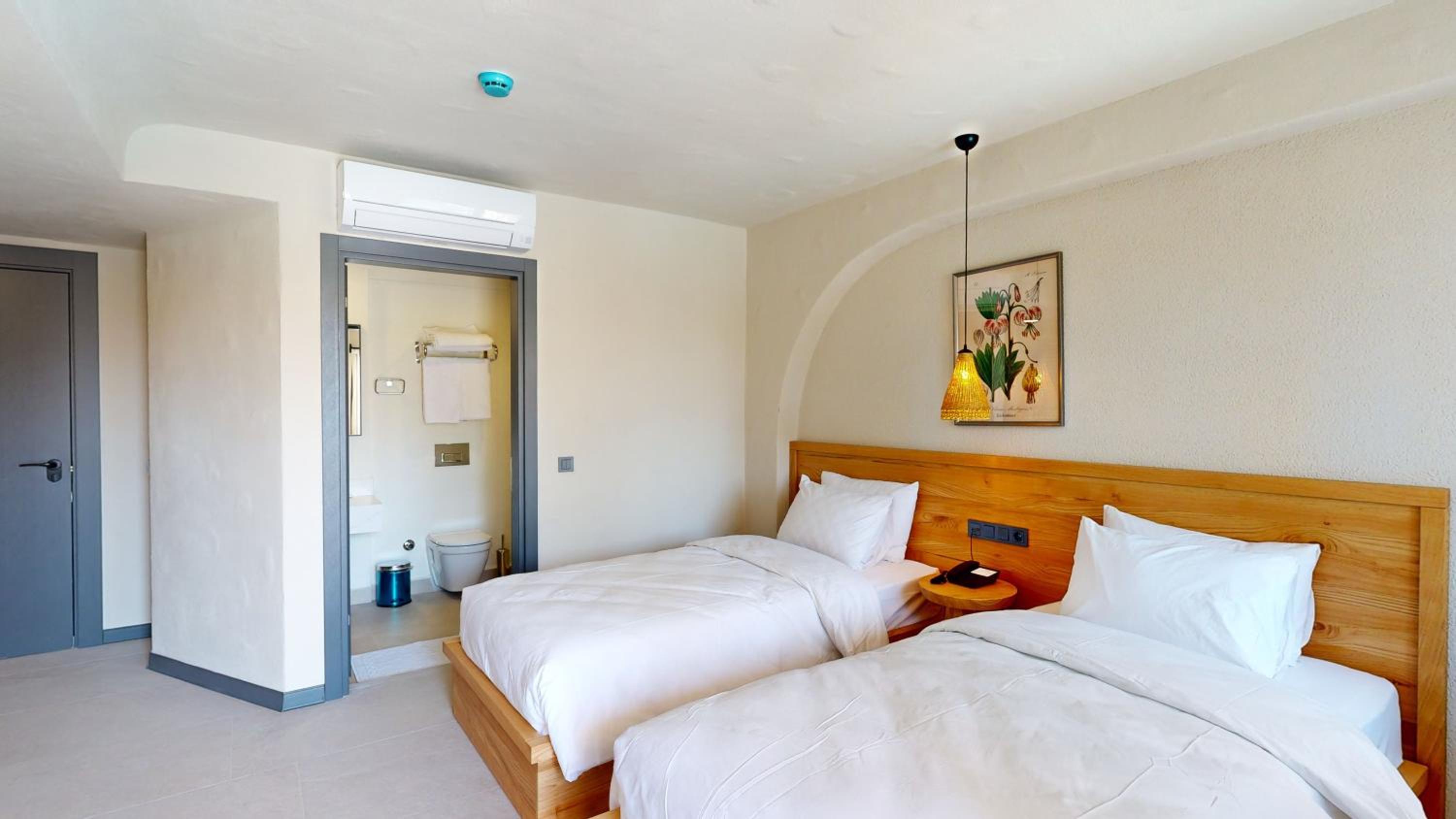 Twin Room with Pool View