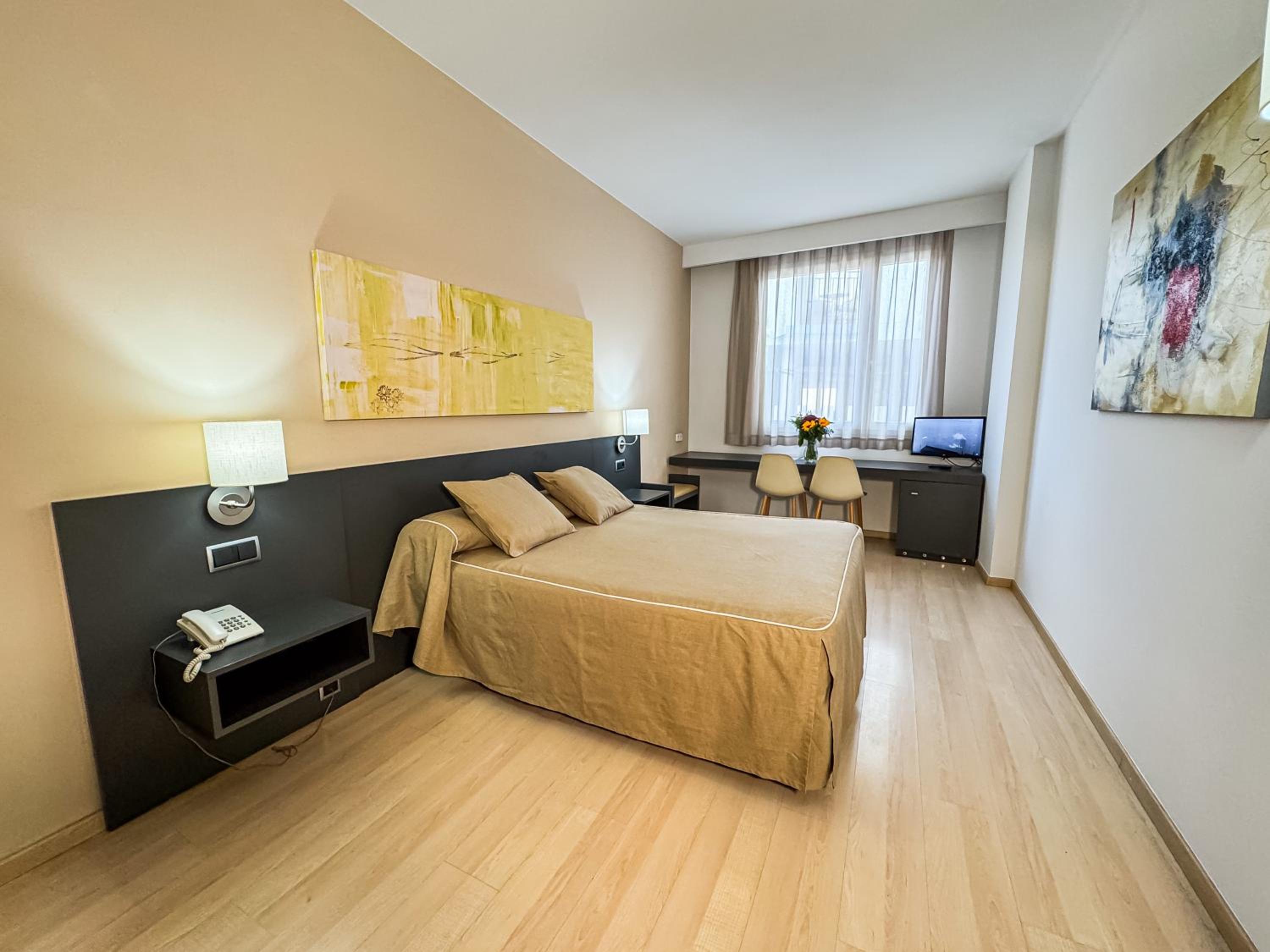 Double or Twin Room photo 2