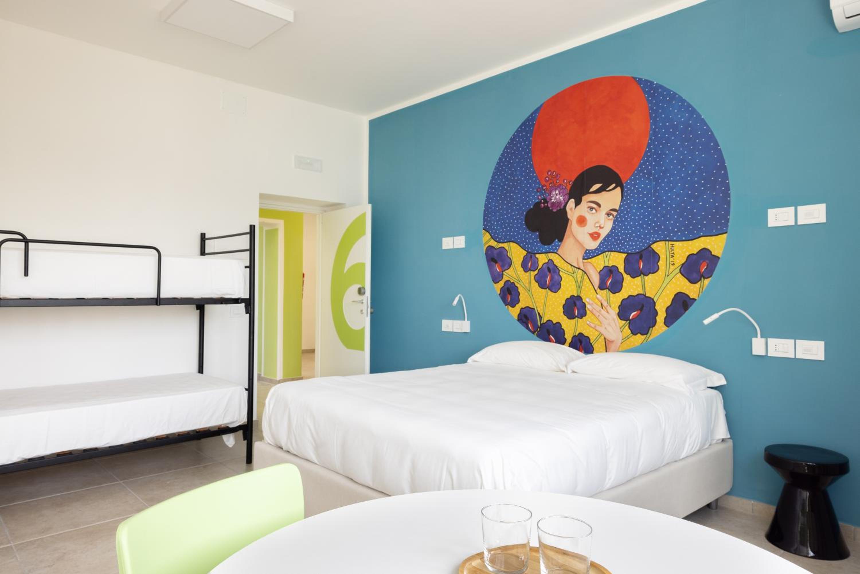 Double Room with Extra Bed - Photo 2