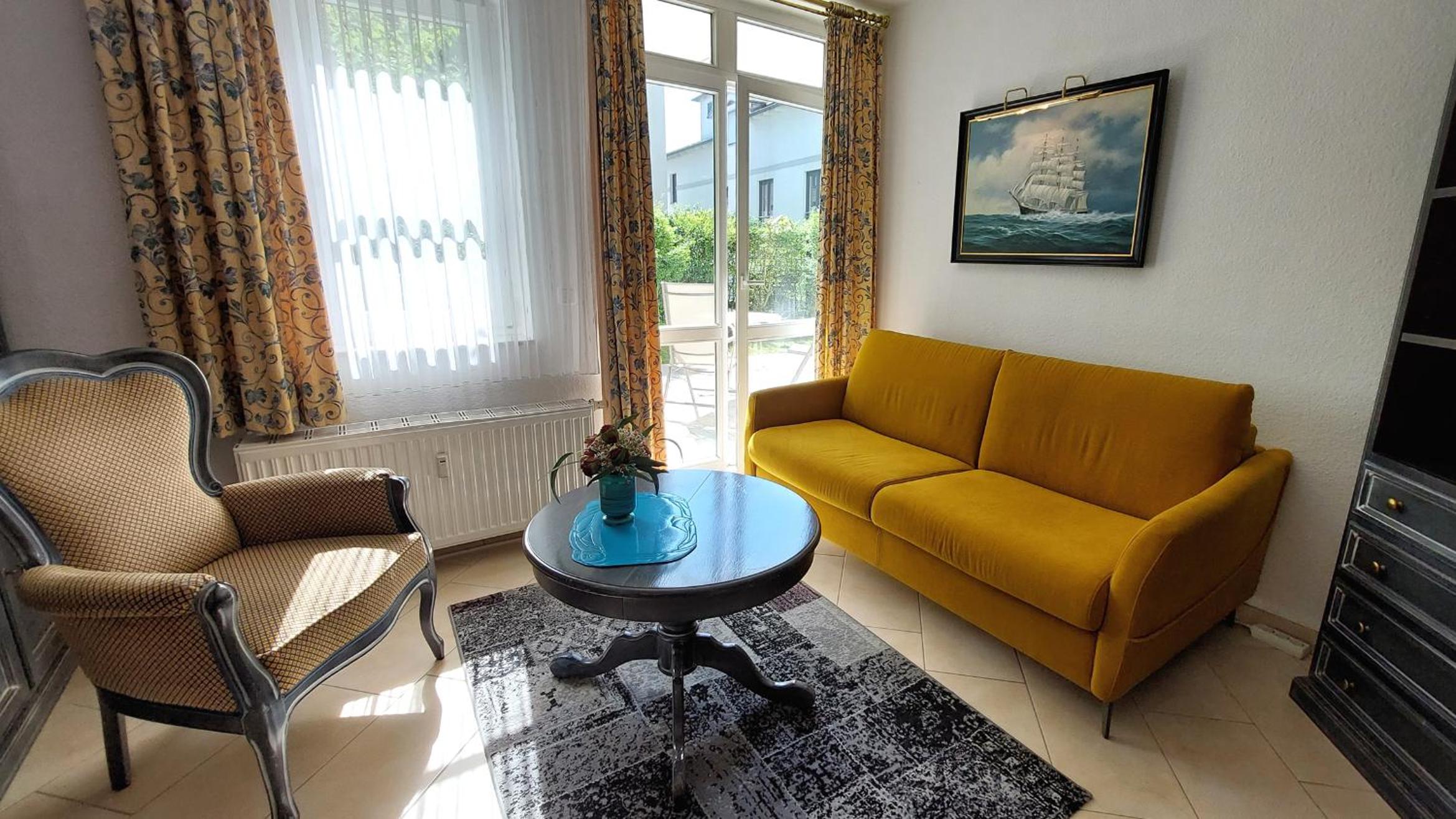 Apartment photo 2