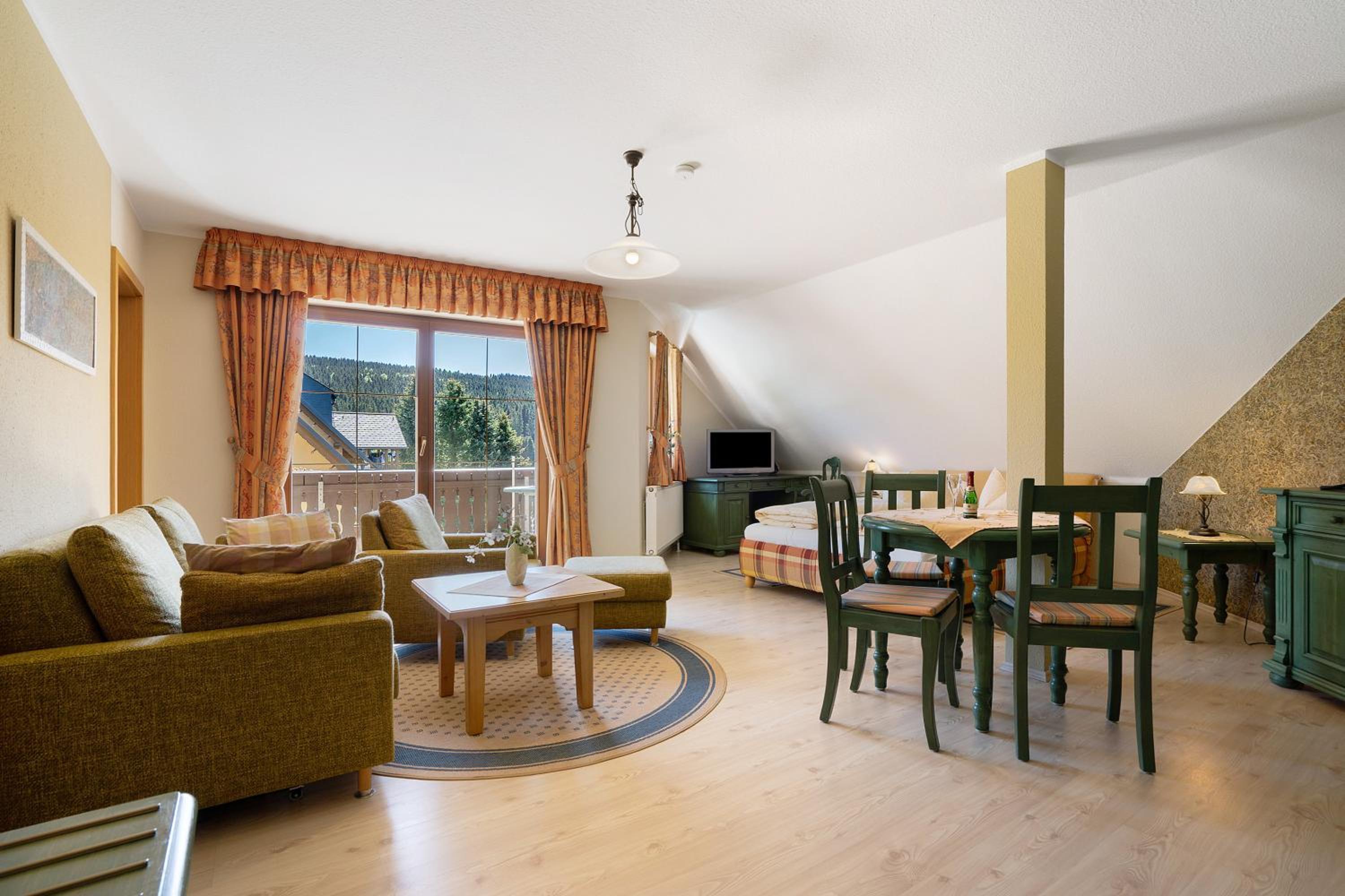Superior One-Bedroom Apartment with Balcony
