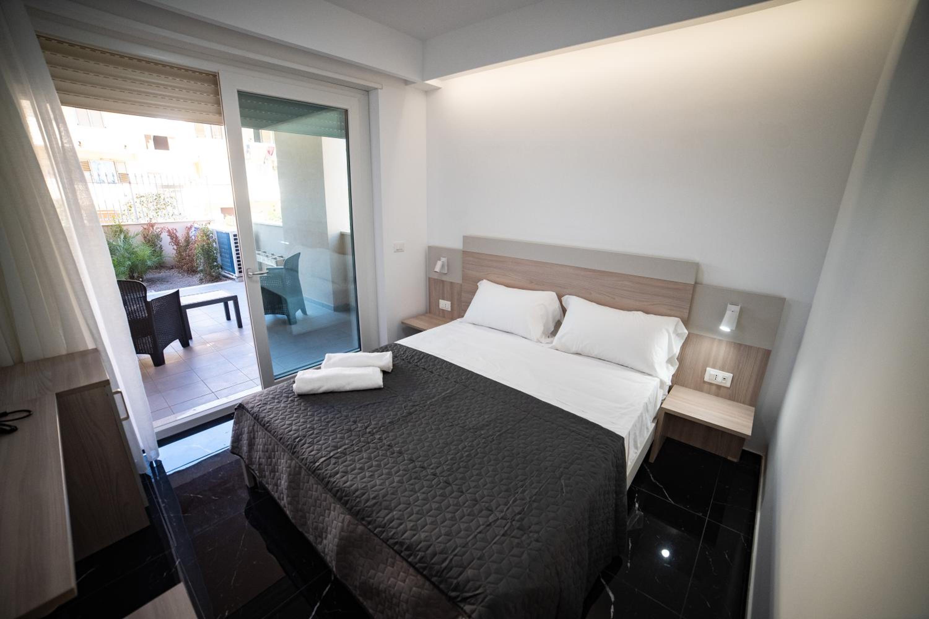 Double Room - Photo 22