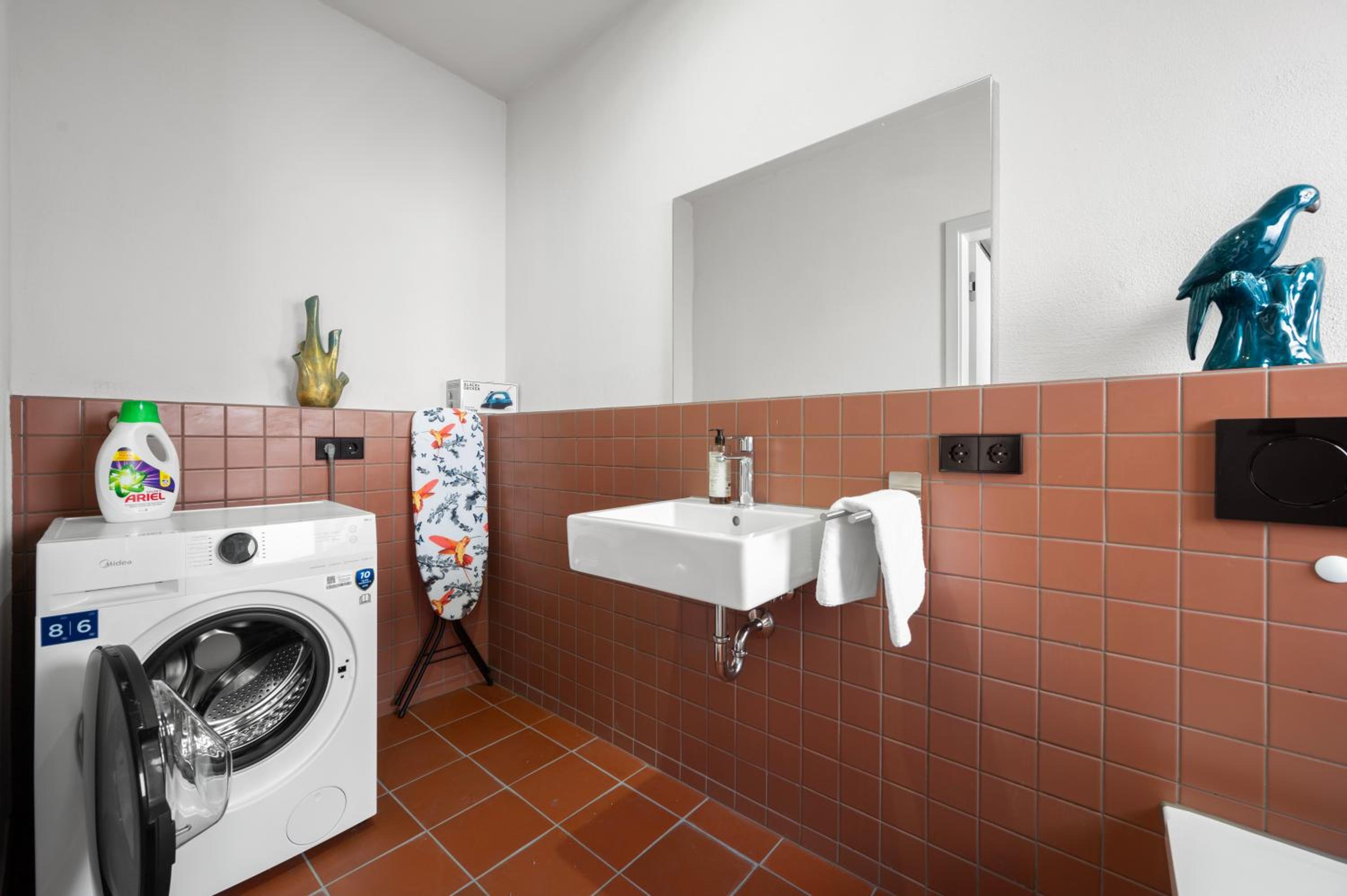 Two-Bedroom Apartment with Balcony and Terrace photo 3