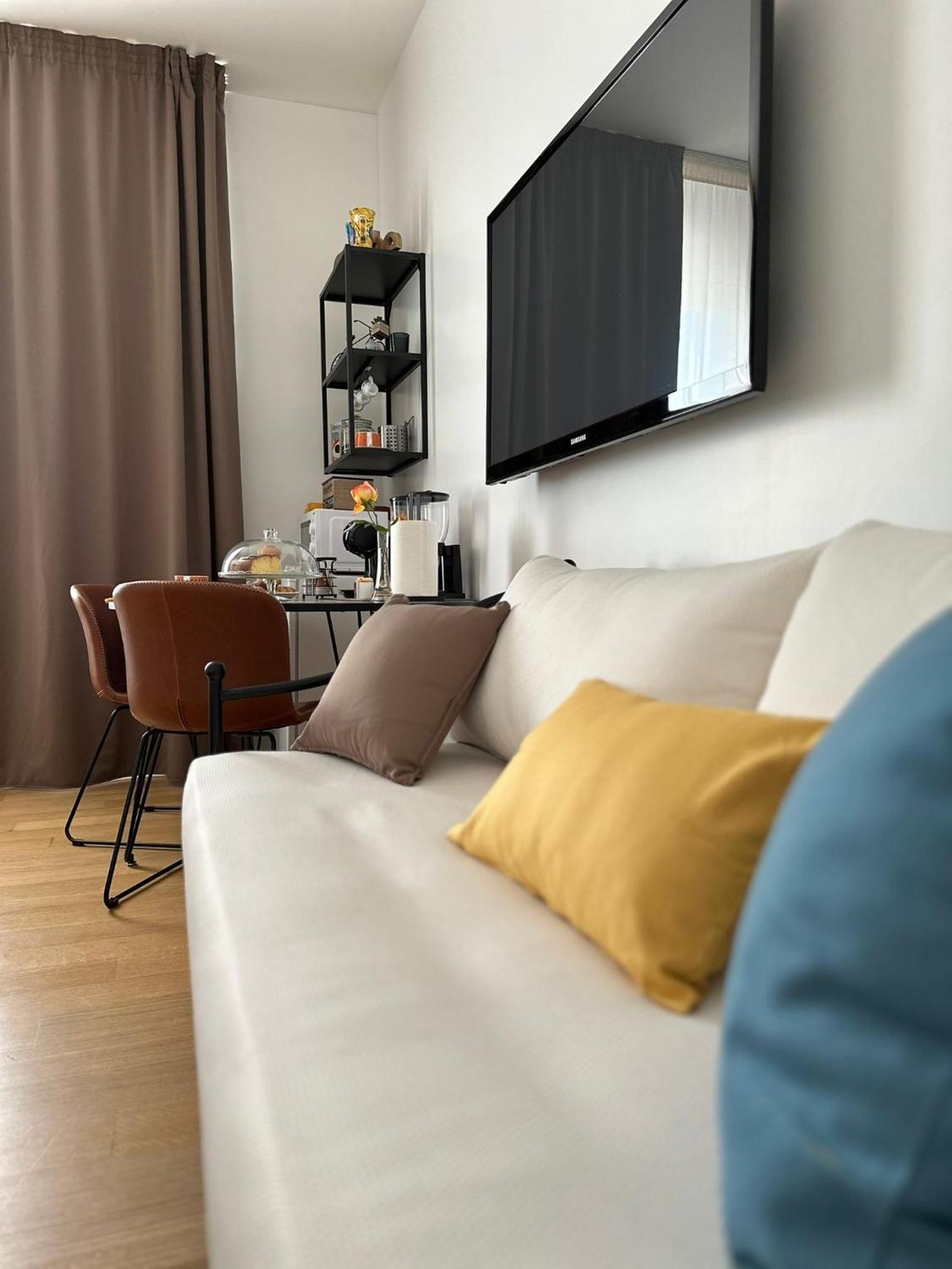 Double Room with Extra Bed photo 2