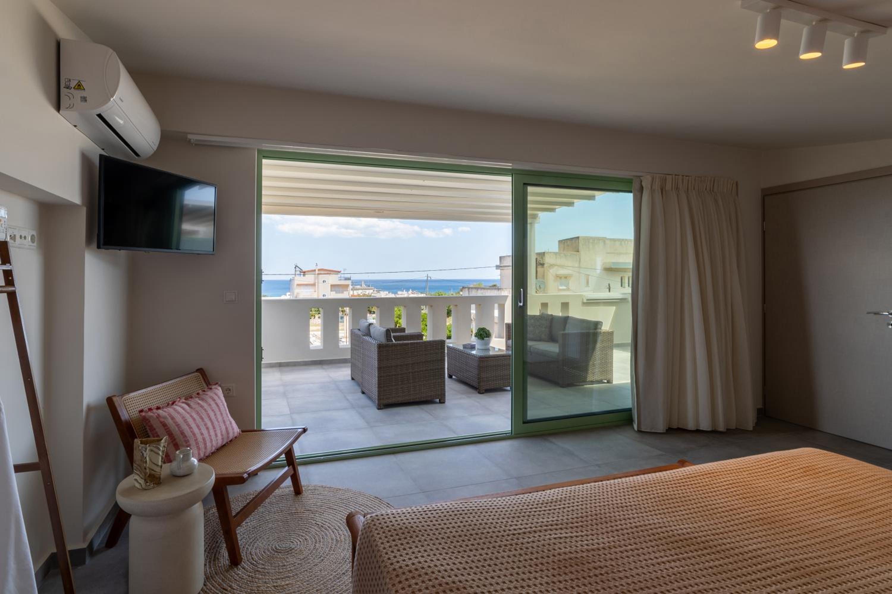 Studio with Sea View photo 2