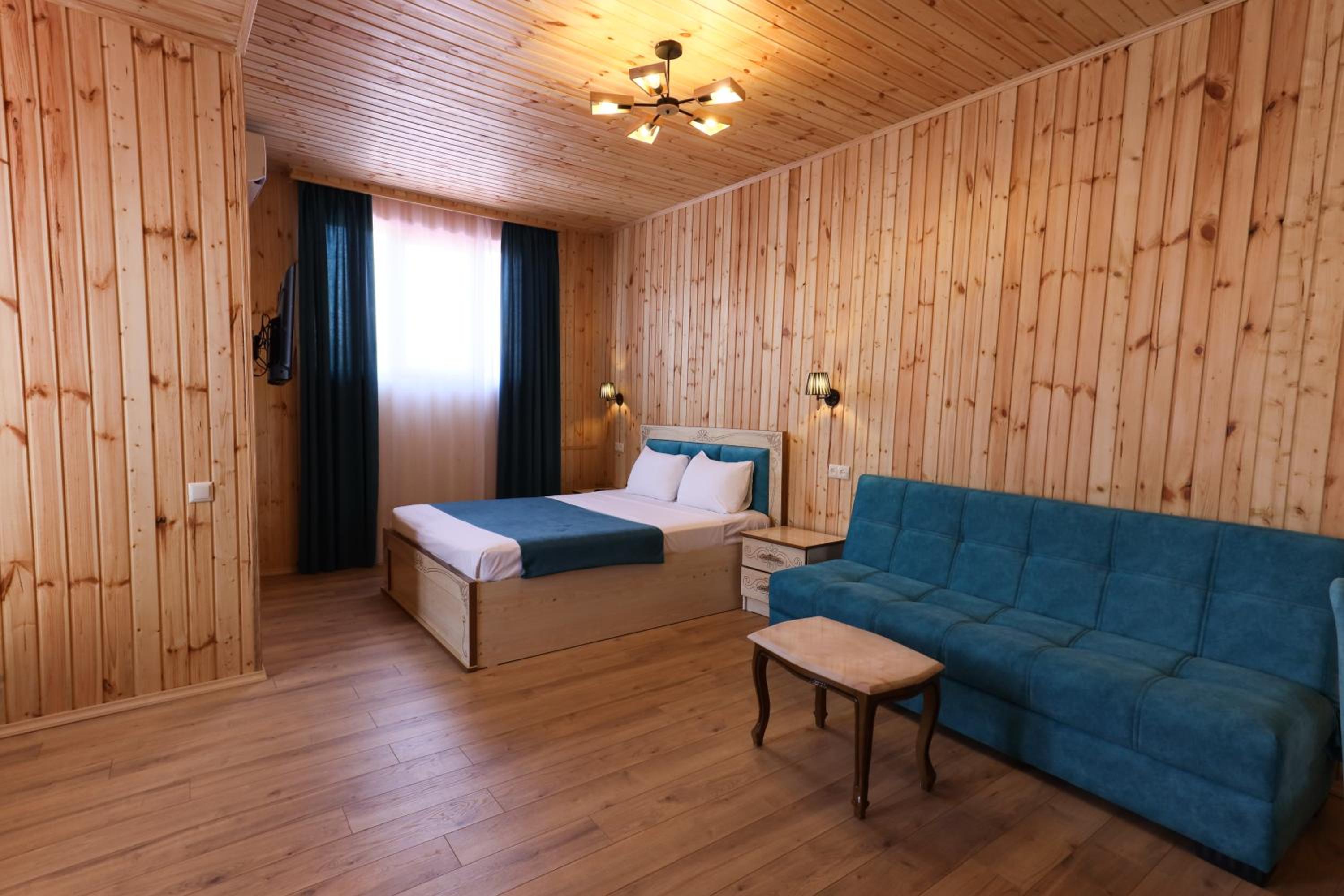 Superior King Room photo 2