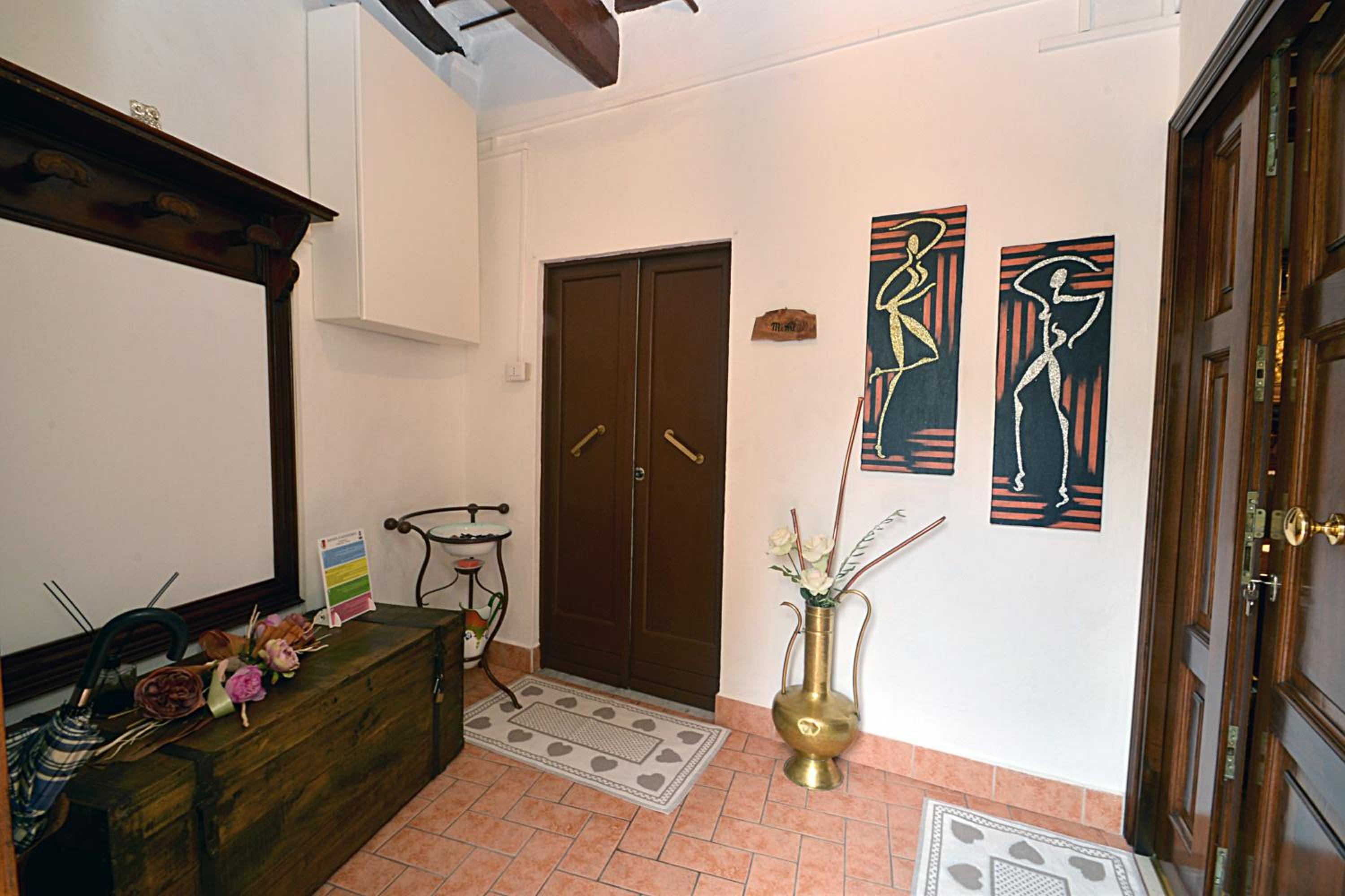 Apartment photo 3