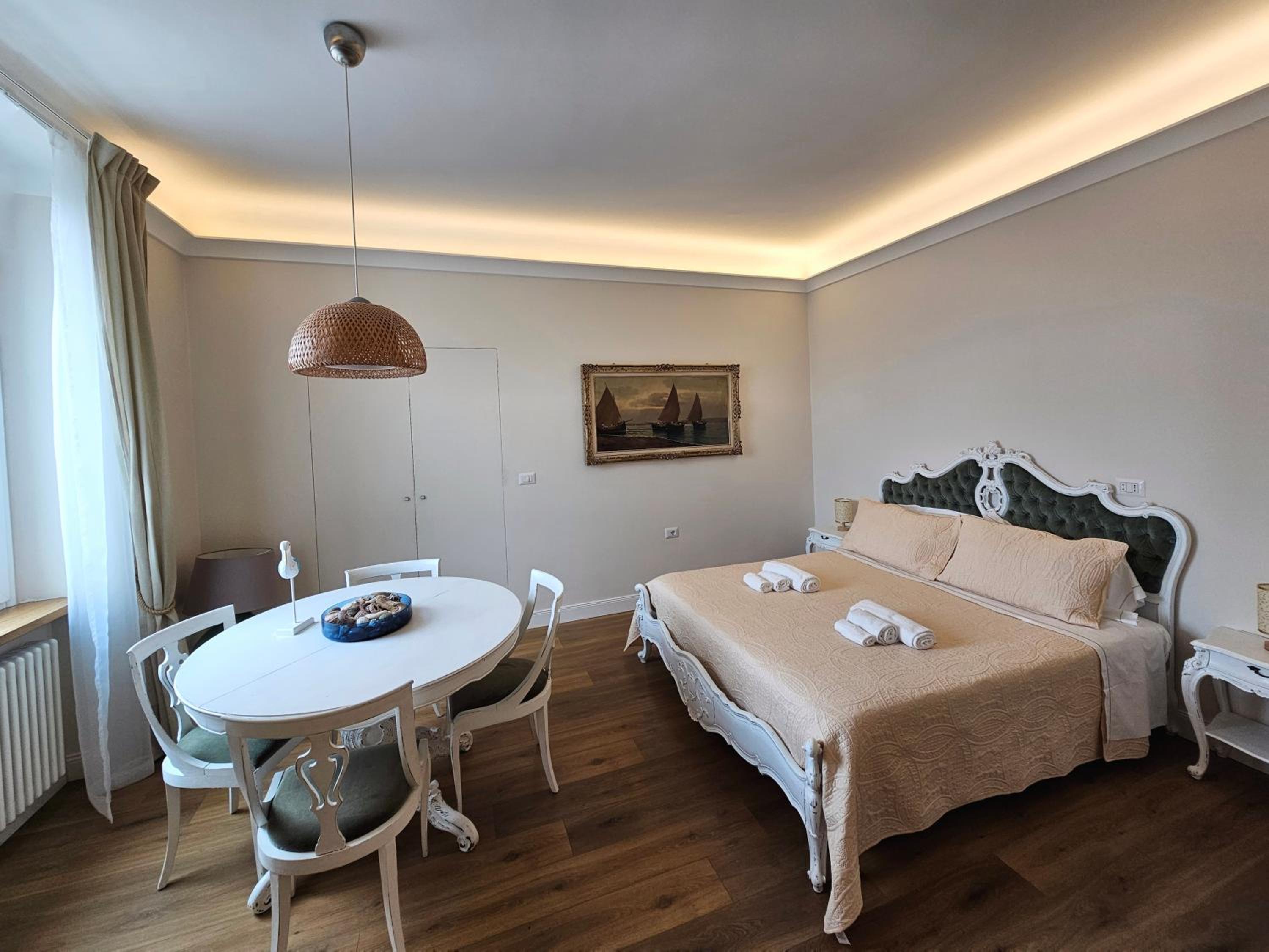 Deluxe Suite with Sea View