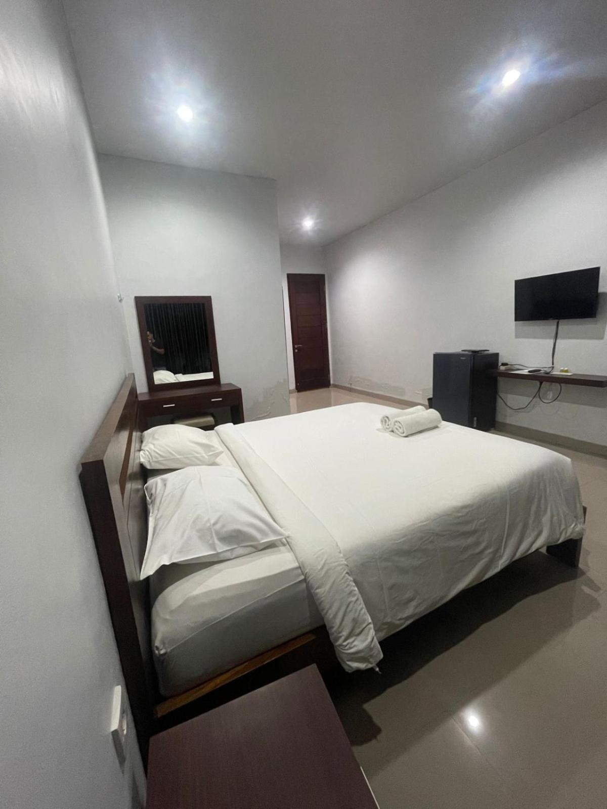 Queen Room With Balcony photo 2