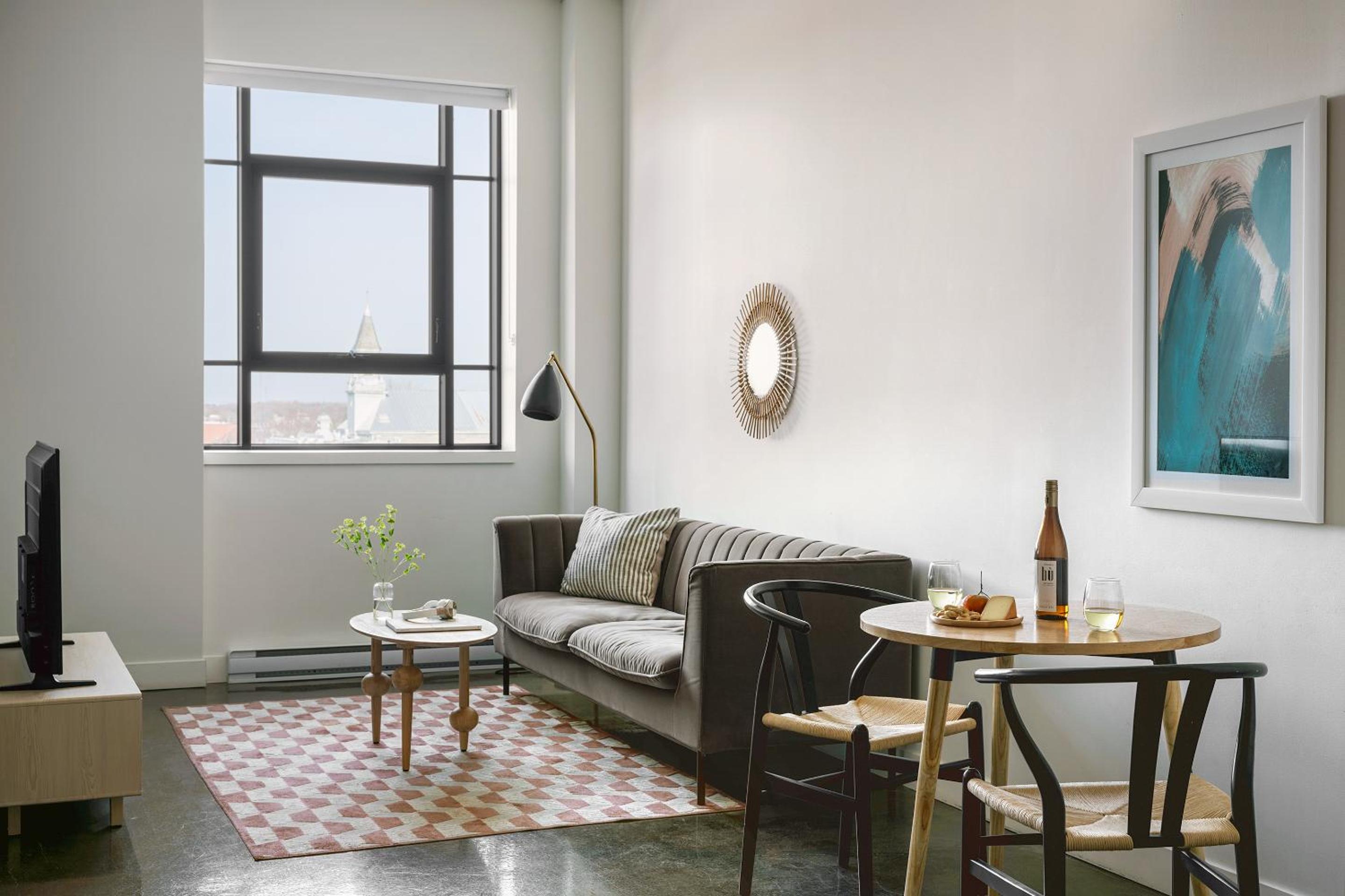 One-Bedroom Apartment