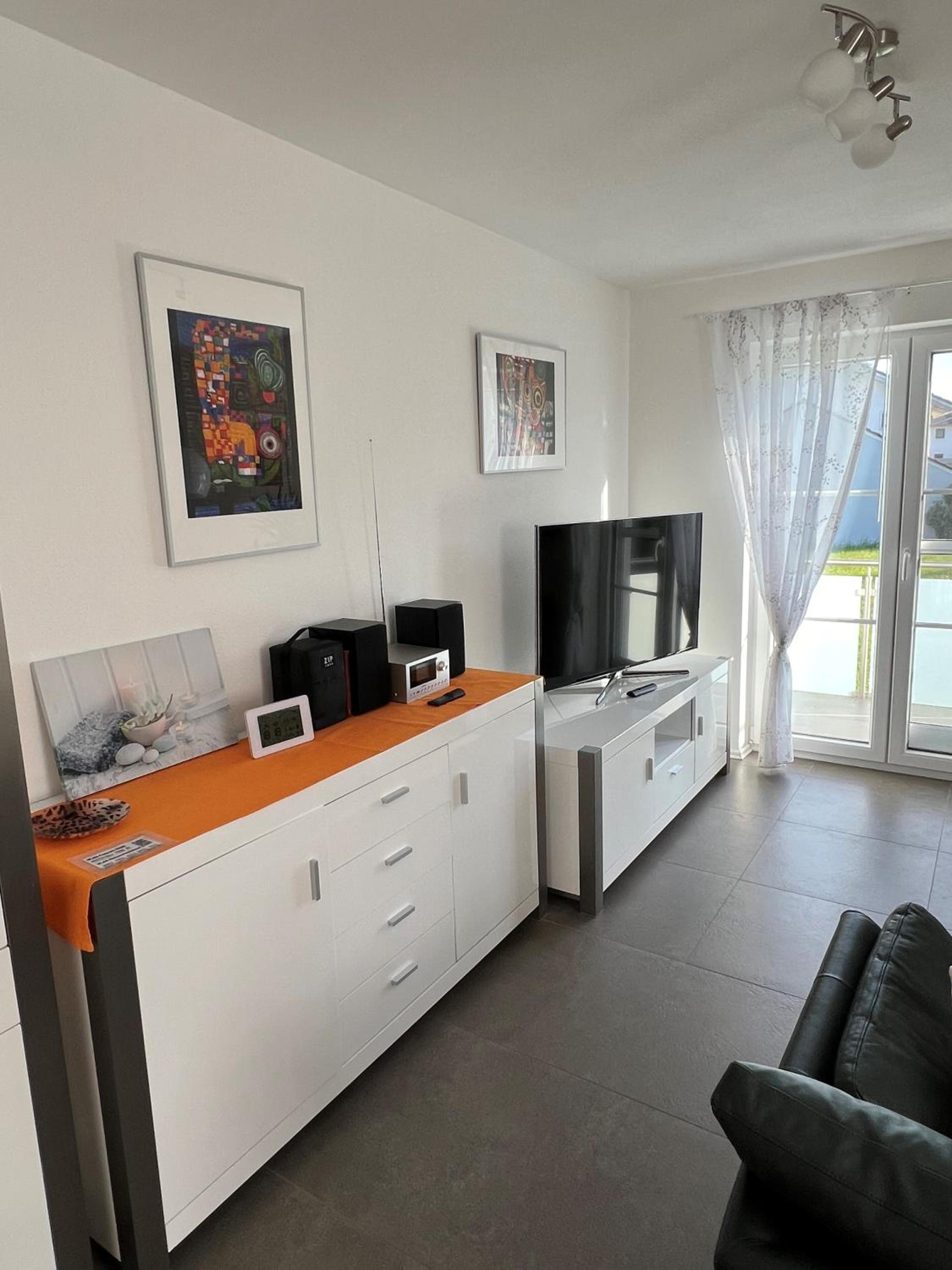 Apartment with Mountain View photo 1