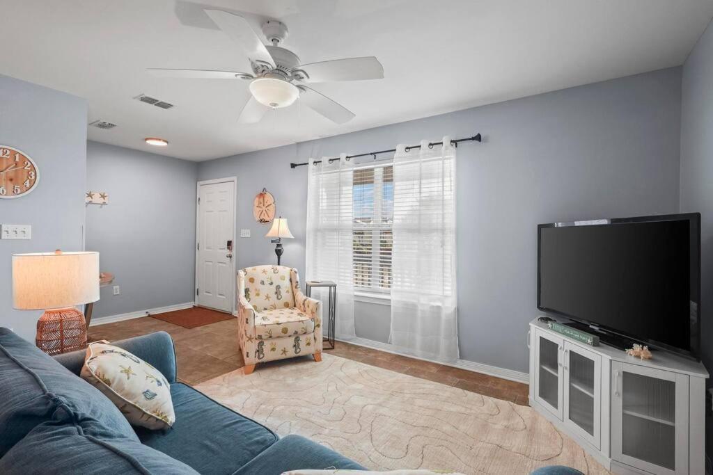 Two-Bedroom House photo 1