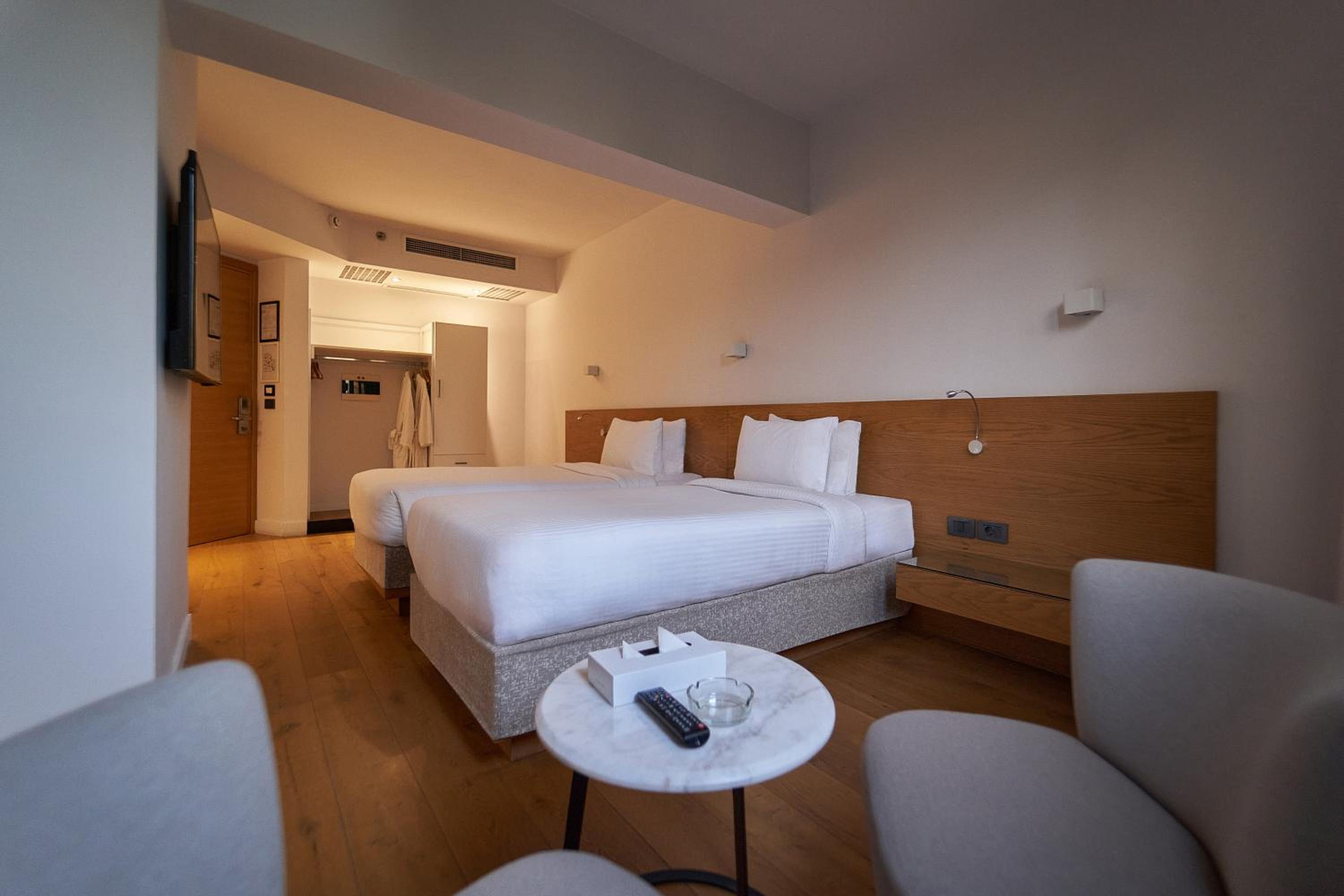 Superior Twin Room - Photo 3
