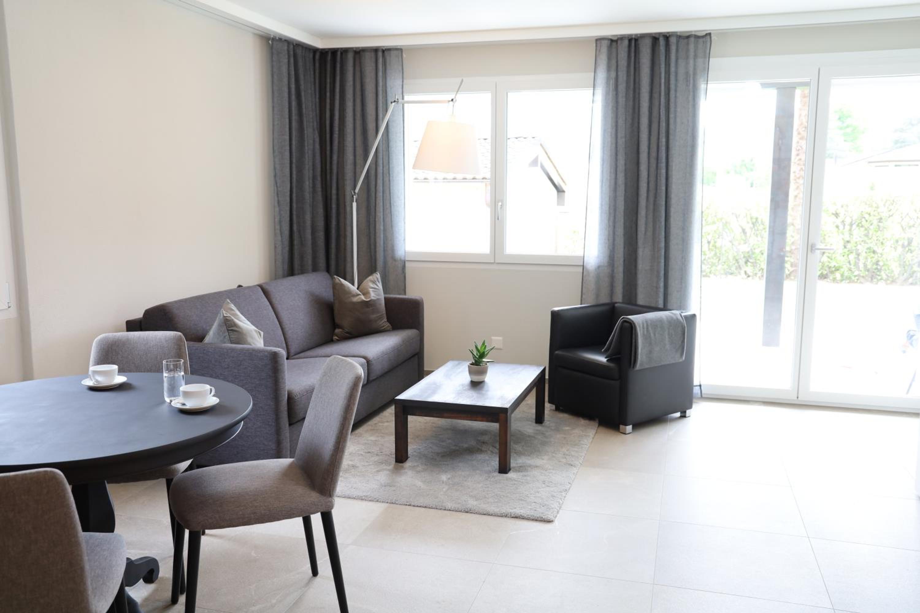Apartment with Terrace photo 3
