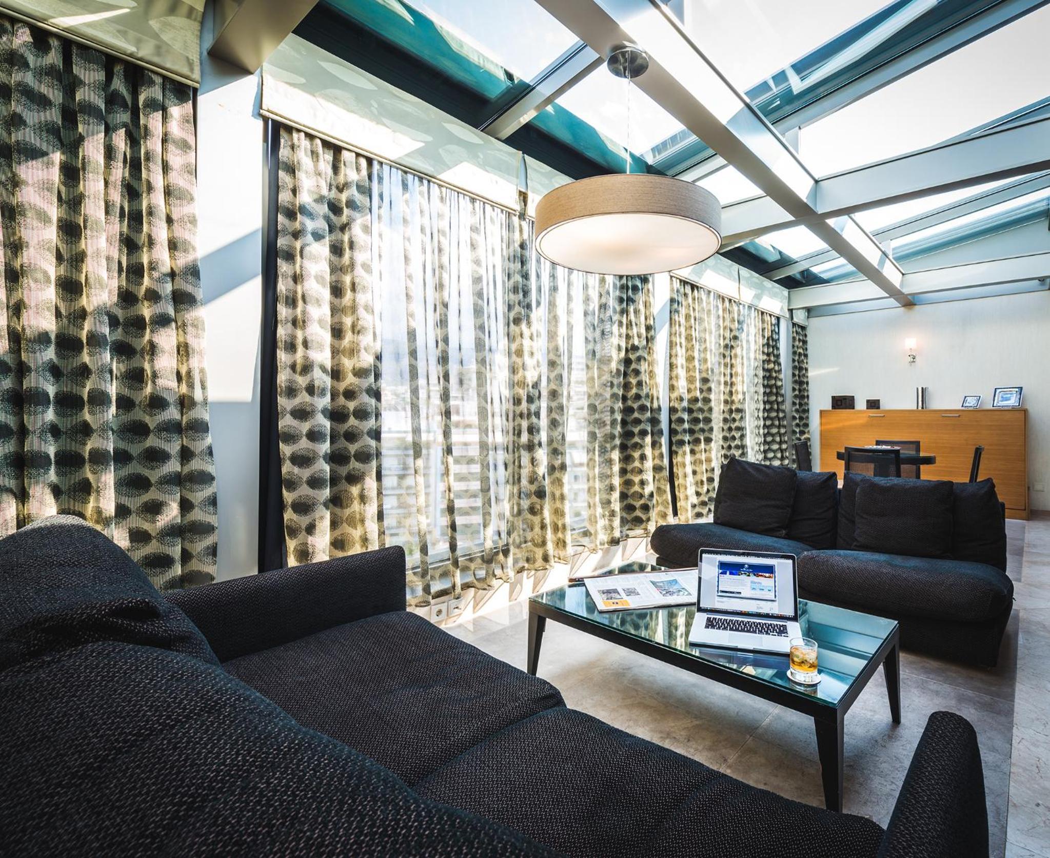 Executive Suite photo 2