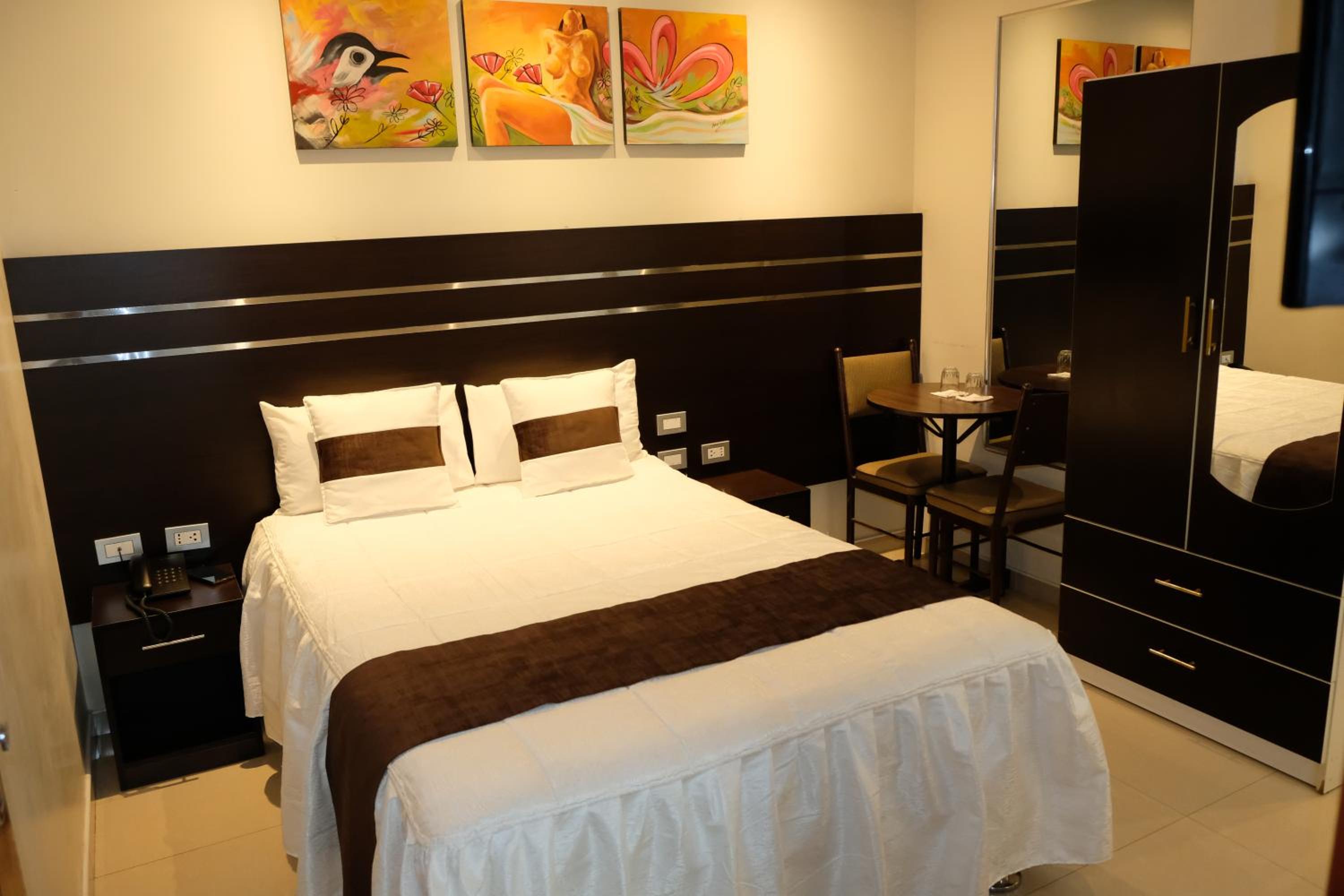 Budget Double Room photo 2