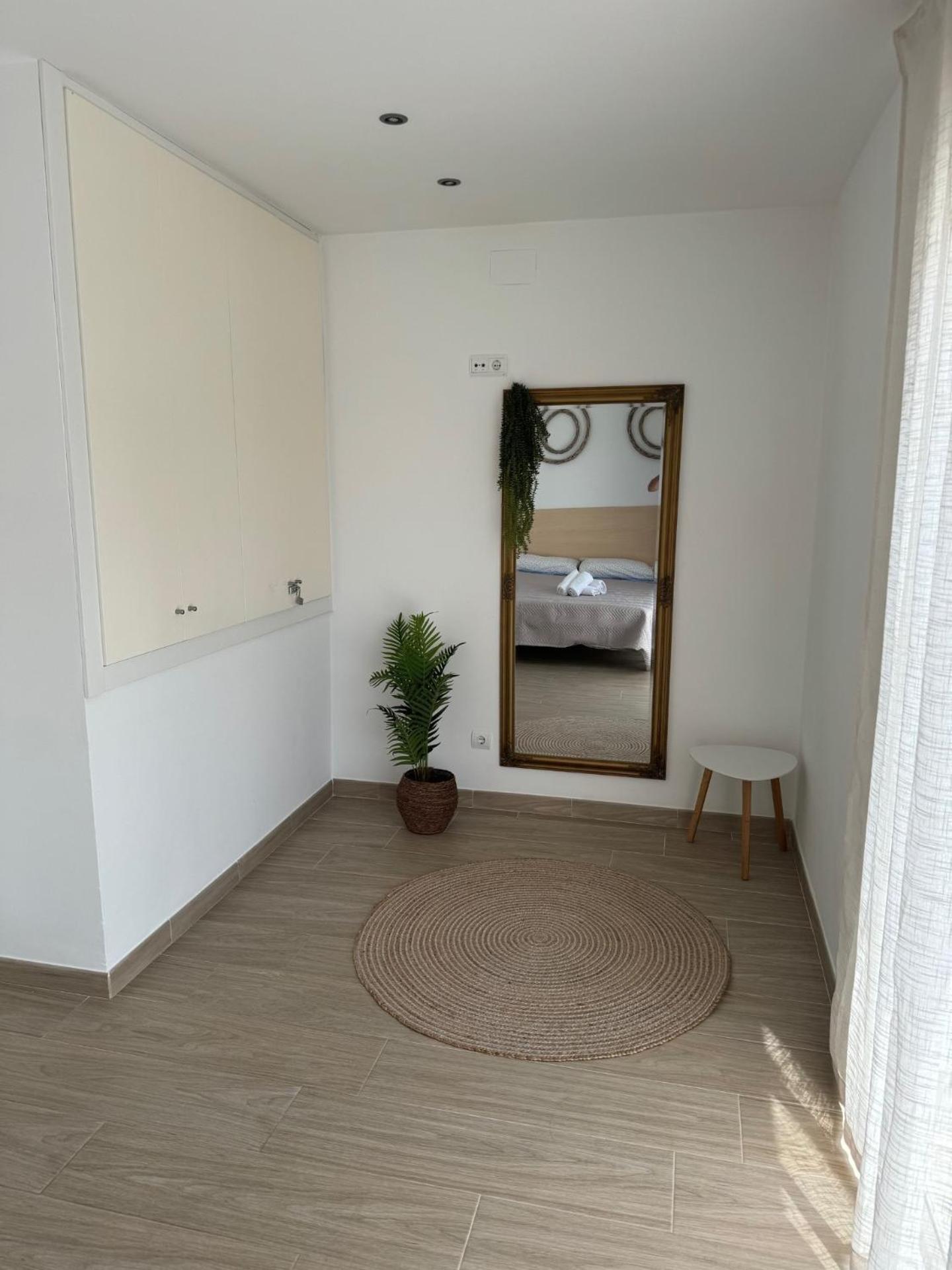 Three-Bedroom Townhouse photo 2