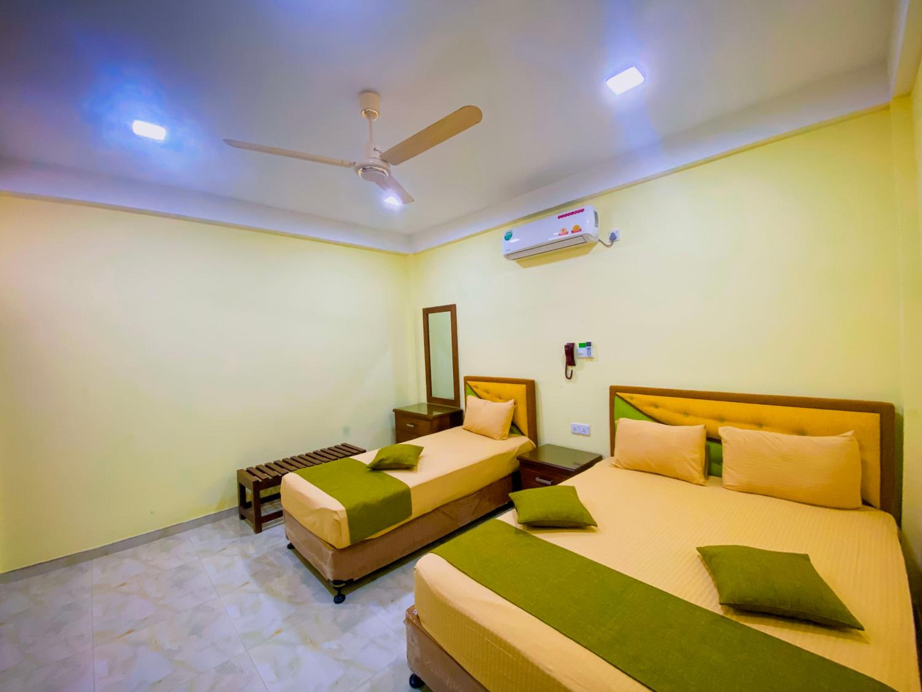 Deluxe Triple Room