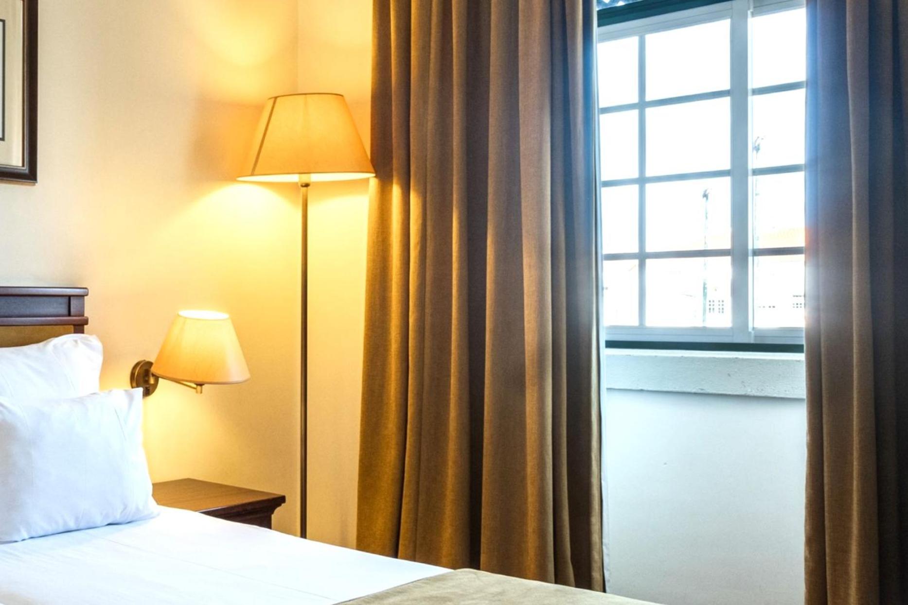 Twin Room (3 Adults) - Photo 3