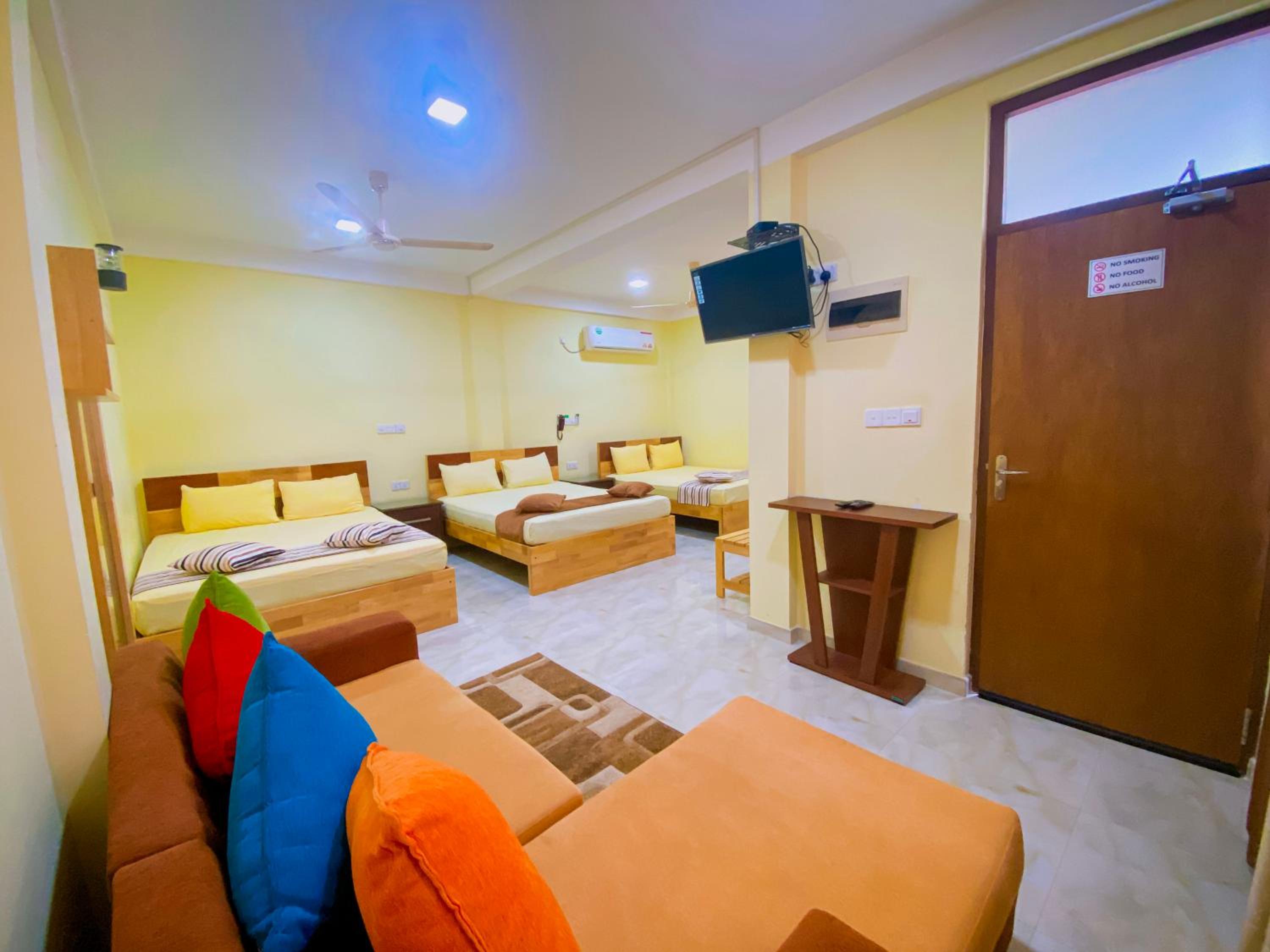 Deluxe Family Room
