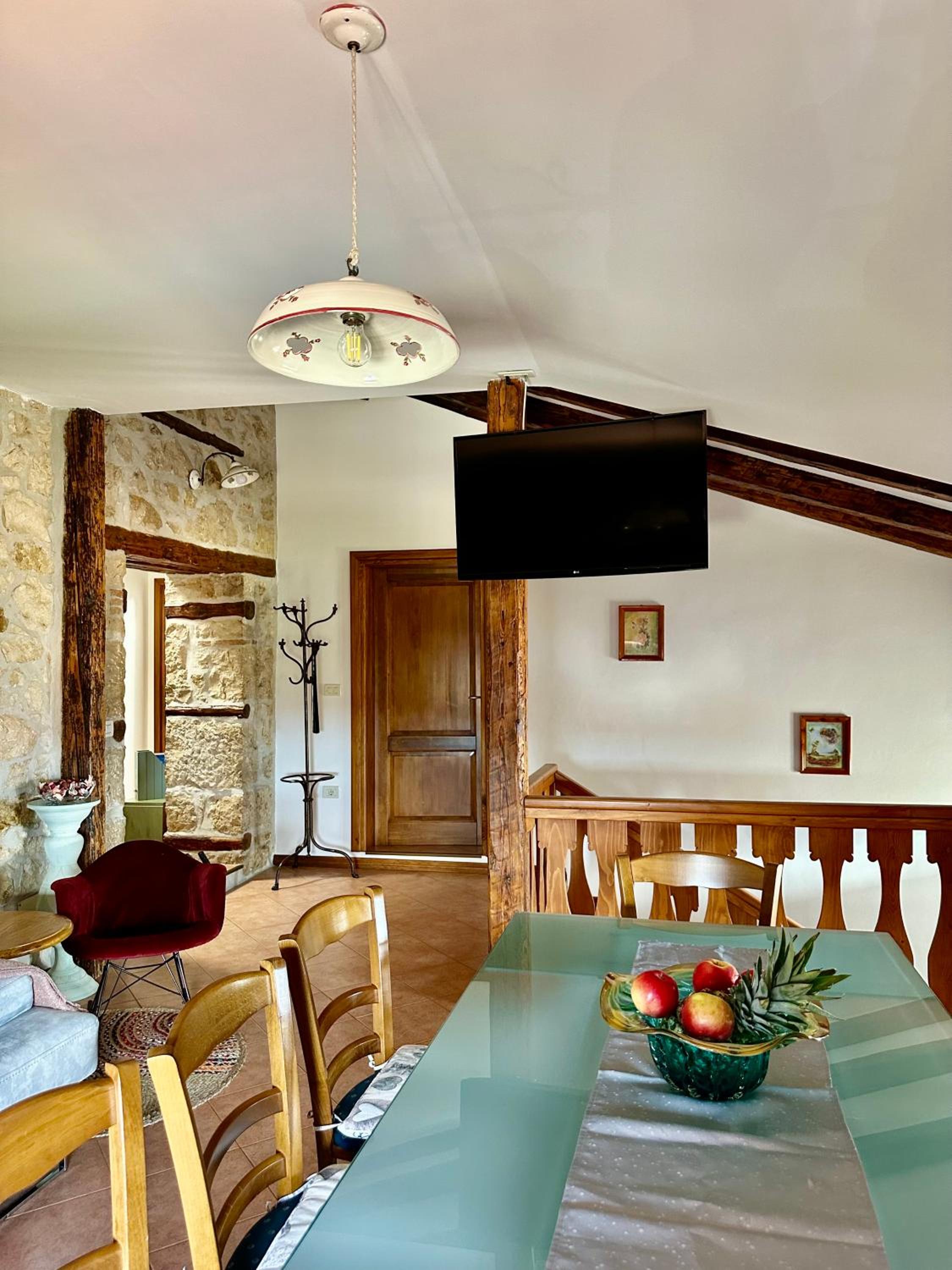 Three-Bedroom Apartment with Terrace photo 3